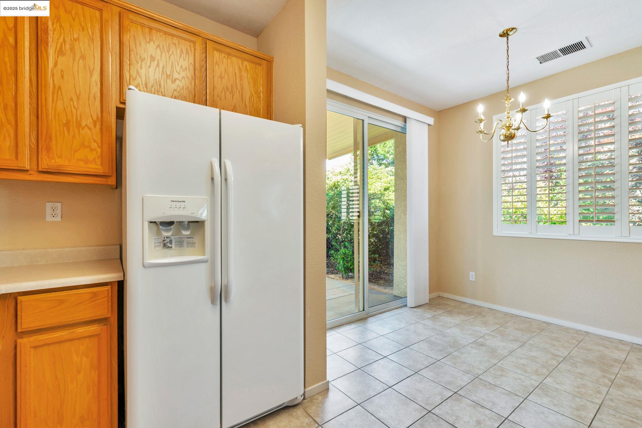 Detail Gallery Image 8 of 22 For 2040 Kent Dr, Brentwood,  CA 94513 - 2 Beds | 2 Baths