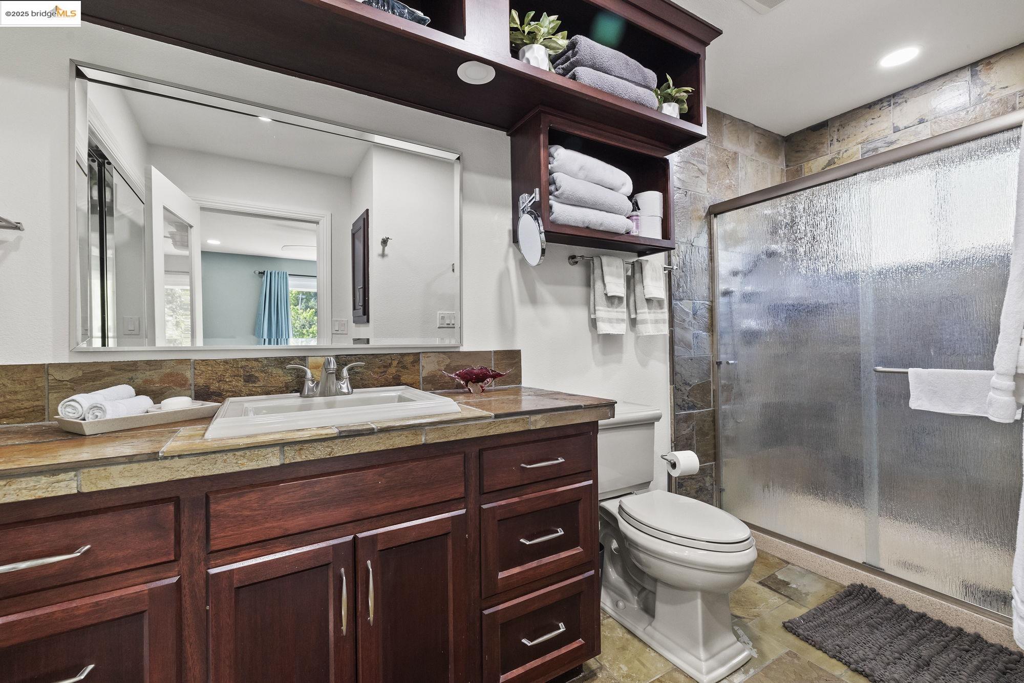 Detail Gallery Image 19 of 48 For 20330 Westview Dr, Tuolumne,  CA 95379 - 4 Beds | 2 Baths