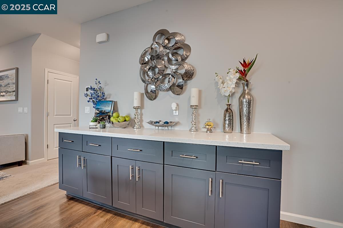 Detail Gallery Image 11 of 26 For 1425 Silverbell Drive, Stockton,  CA 95206 - 4 Beds | 3 Baths