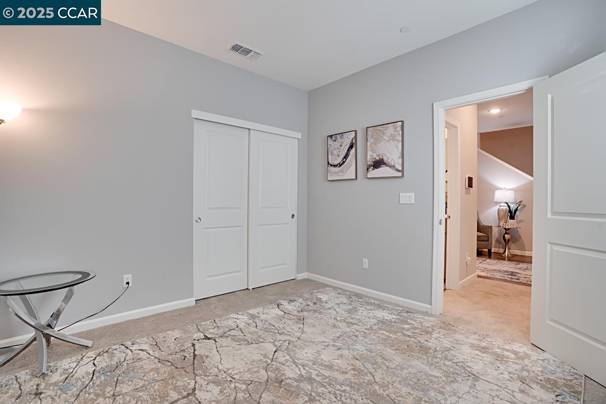 Detail Gallery Image 3 of 26 For 1425 Silverbell Drive, Stockton,  CA 95206 - 4 Beds | 3 Baths