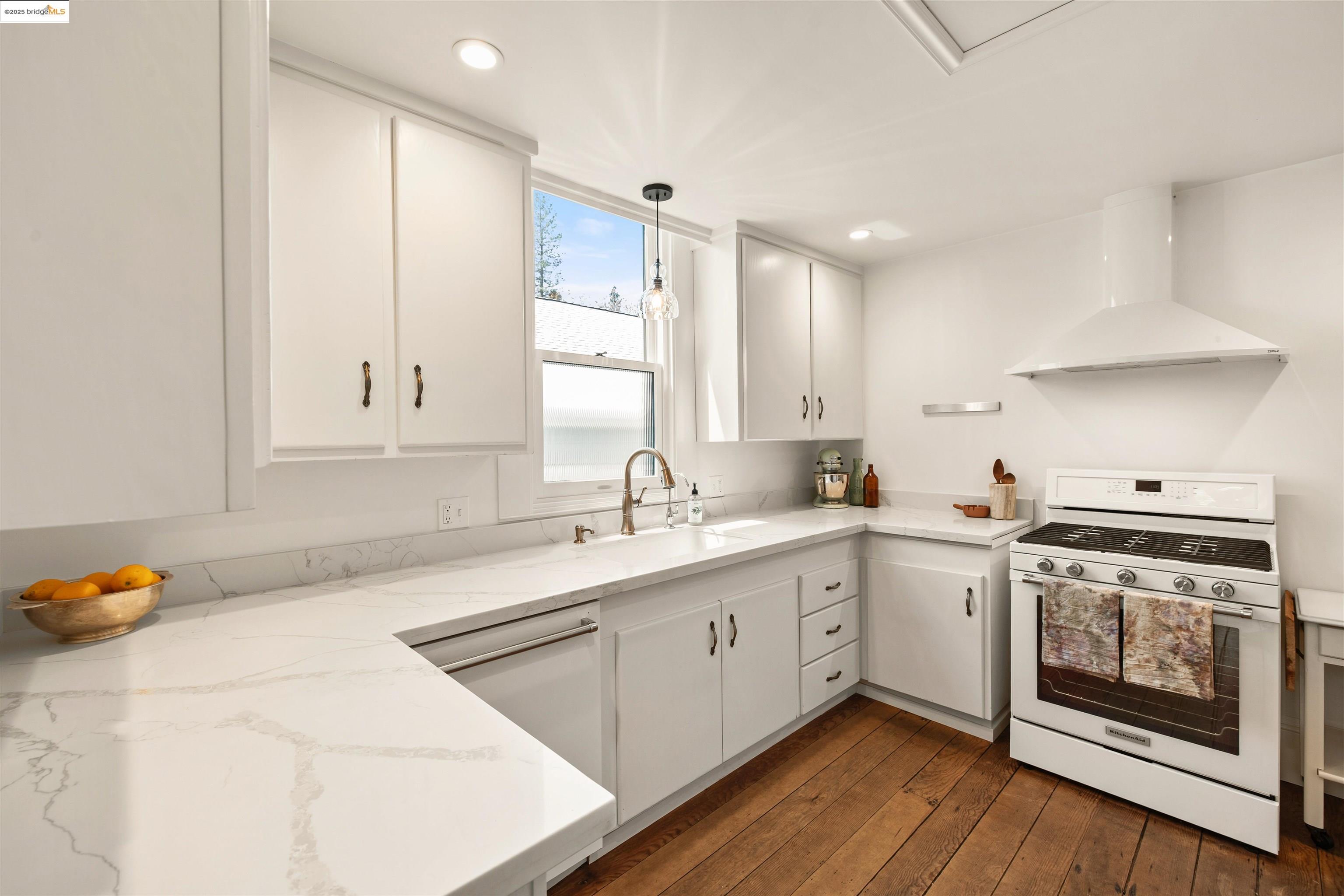 Detail Gallery Image 16 of 60 For 212 S Pine St, Nevada City,  CA 95959 - 3 Beds | 2 Baths