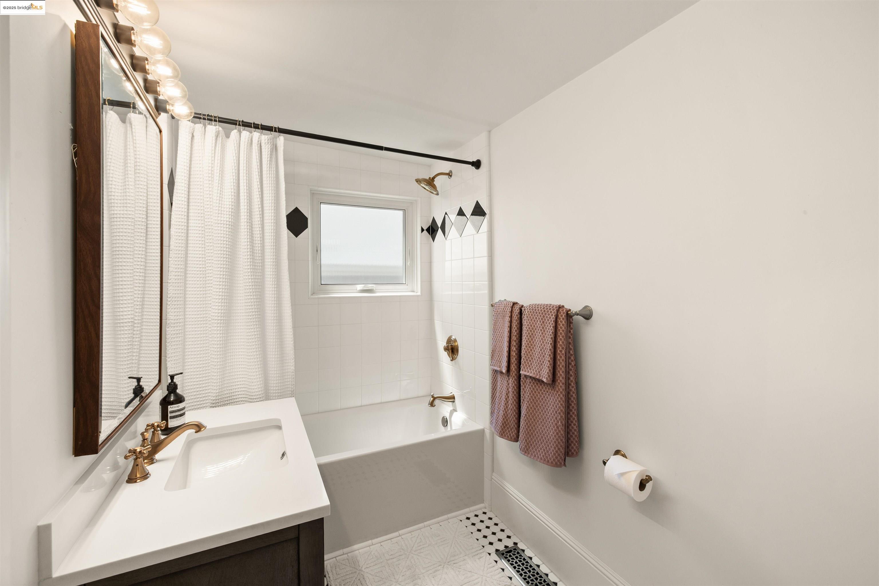 Detail Gallery Image 28 of 60 For 212 S Pine St, Nevada City,  CA 95959 - 3 Beds | 2 Baths