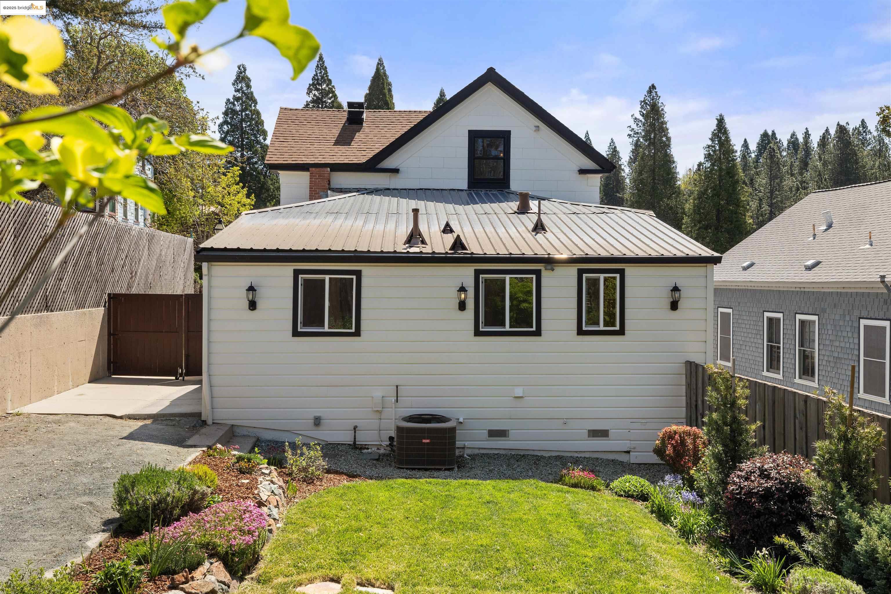 Detail Gallery Image 54 of 60 For 212 S Pine St, Nevada City,  CA 95959 - 3 Beds | 2 Baths