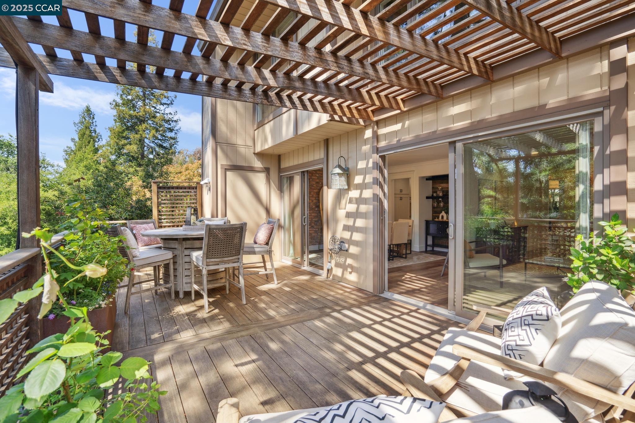 Detail Gallery Image 1 of 1 For 314 Alamo Sq, Alamo,  CA 94507 - 3 Beds | 2/1 Baths