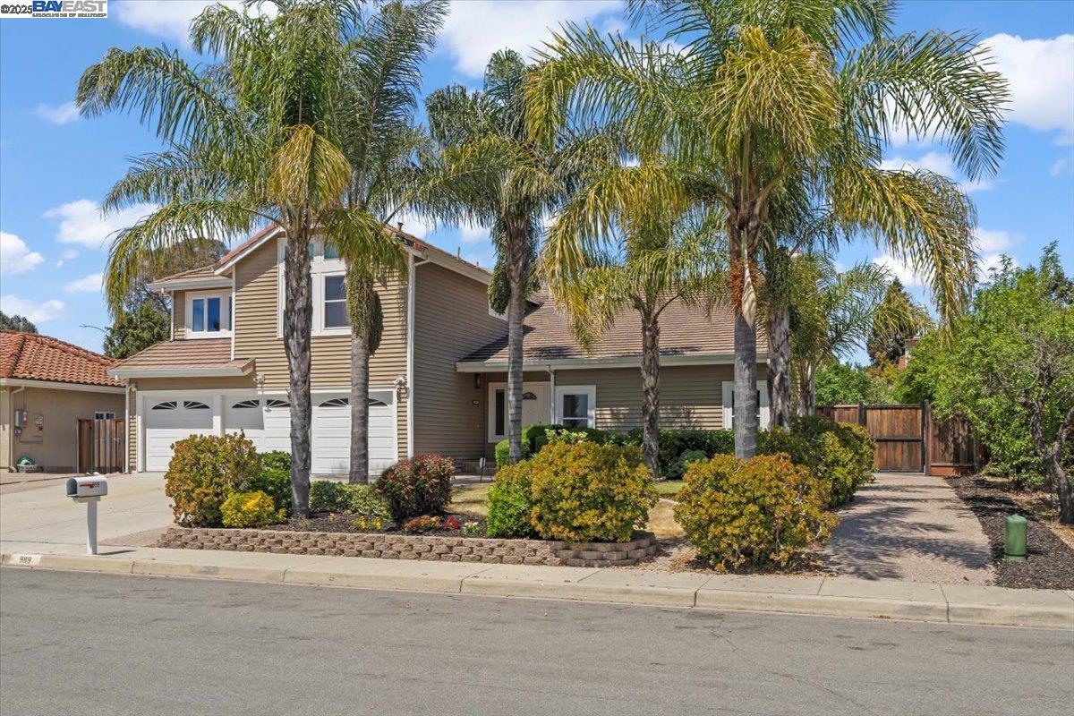 Detail Gallery Image 1 of 1 For 989 Carson Way, Milpitas,  CA 95035 - 5 Beds | 4 Baths
