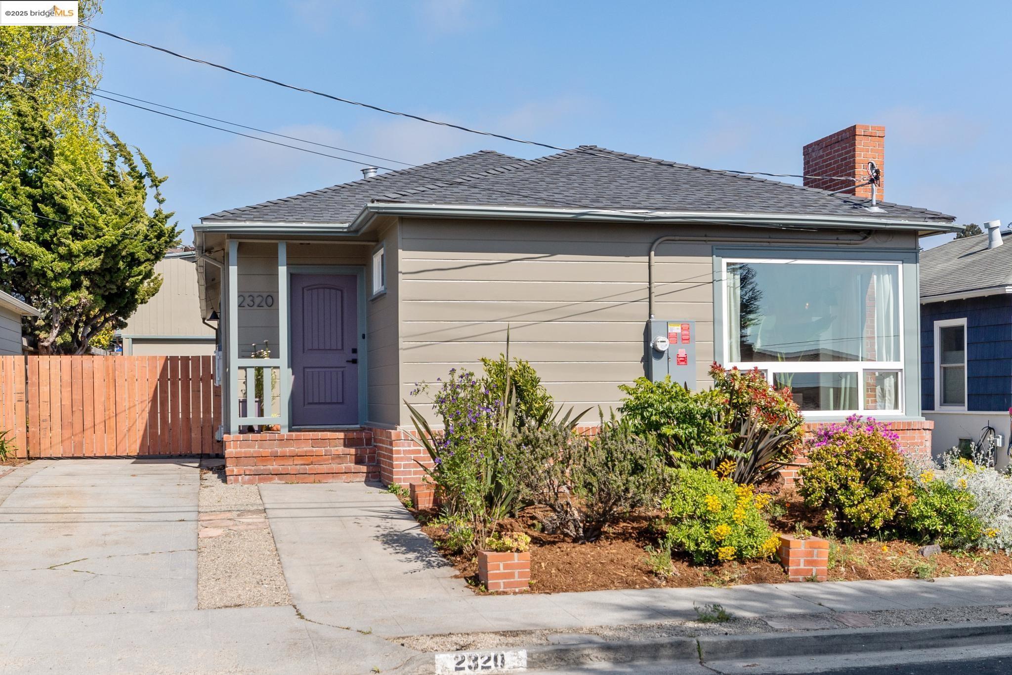 Detail Gallery Image 1 of 1 For 2320 Cedar St, El Cerrito,  CA 94530 - 3 Beds | 2 Baths