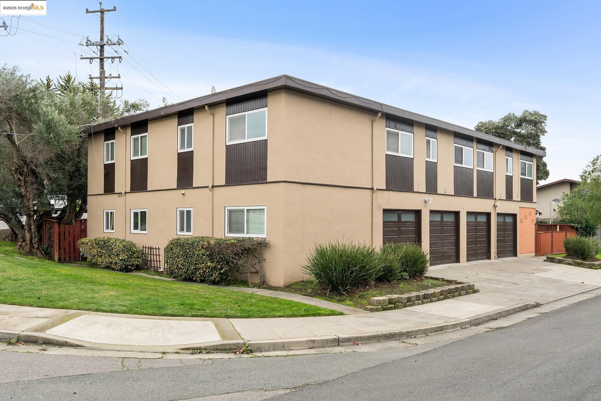 Detail Gallery Image 1 of 59 For 633 Key Blvd, Richmond,  CA 94805 - – Beds | – Baths