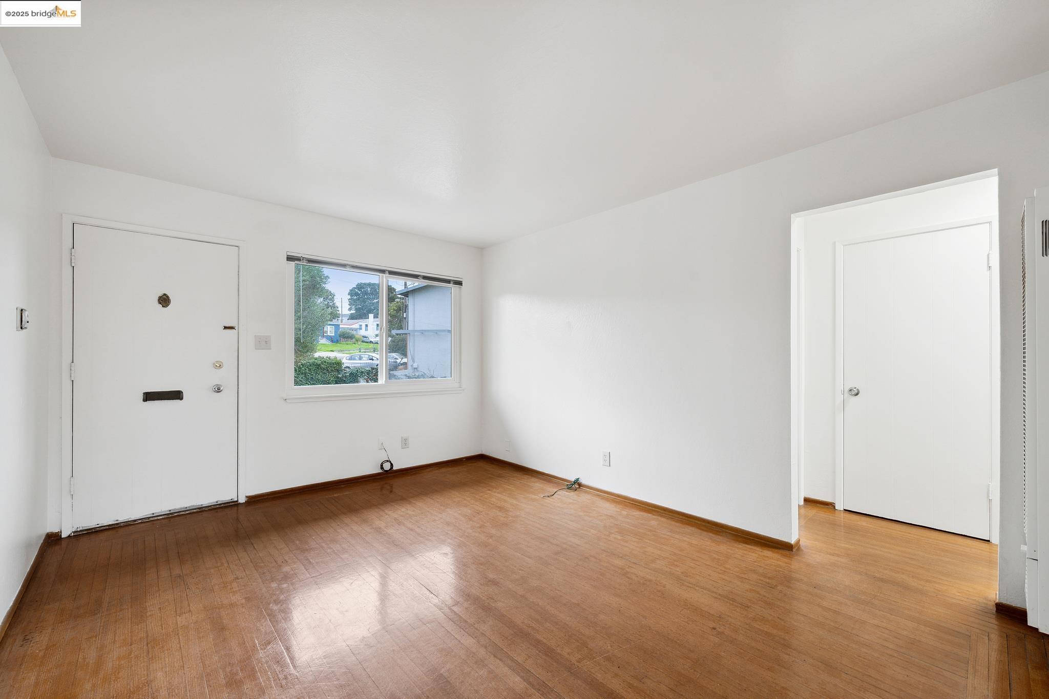 Detail Gallery Image 11 of 59 For 633 Key Blvd, Richmond,  CA 94805 - – Beds | – Baths