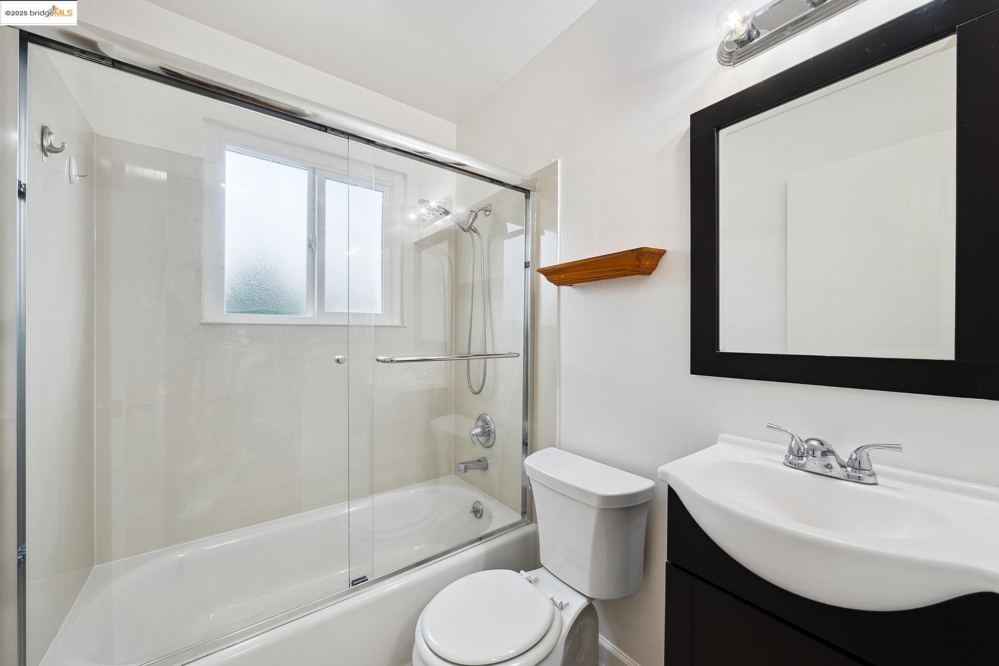 Detail Gallery Image 14 of 59 For 633 Key Blvd, Richmond,  CA 94805 - – Beds | – Baths