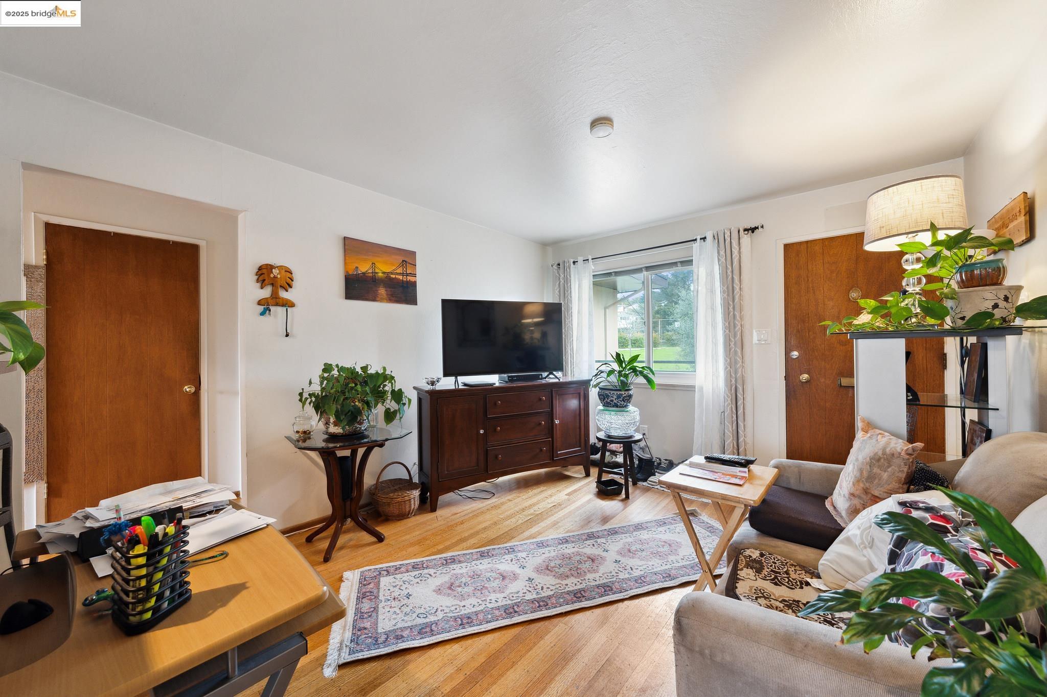 Detail Gallery Image 19 of 59 For 633 Key Blvd, Richmond,  CA 94805 - – Beds | – Baths