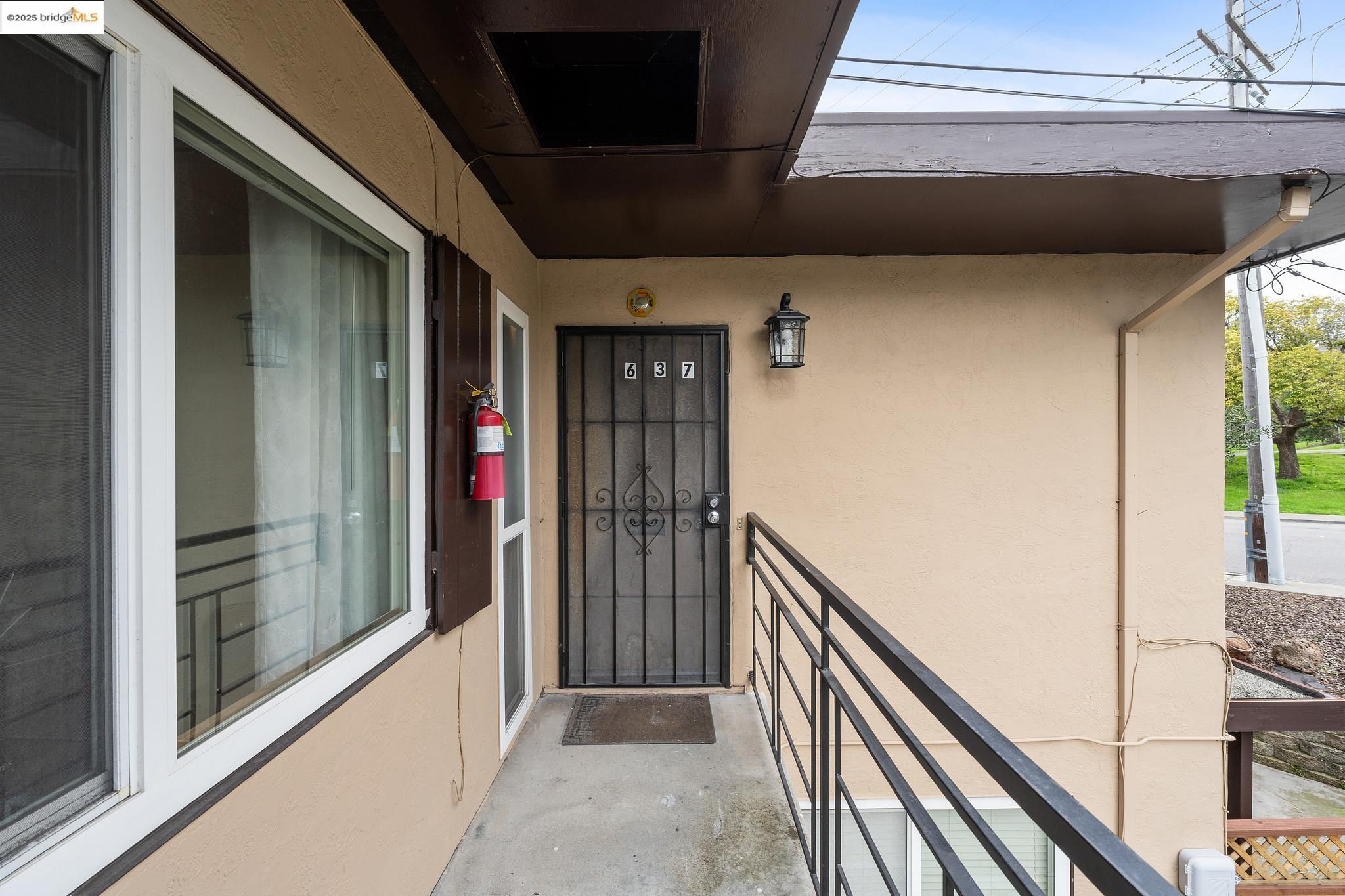 Detail Gallery Image 30 of 59 For 633 Key Blvd, Richmond,  CA 94805 - – Beds | – Baths