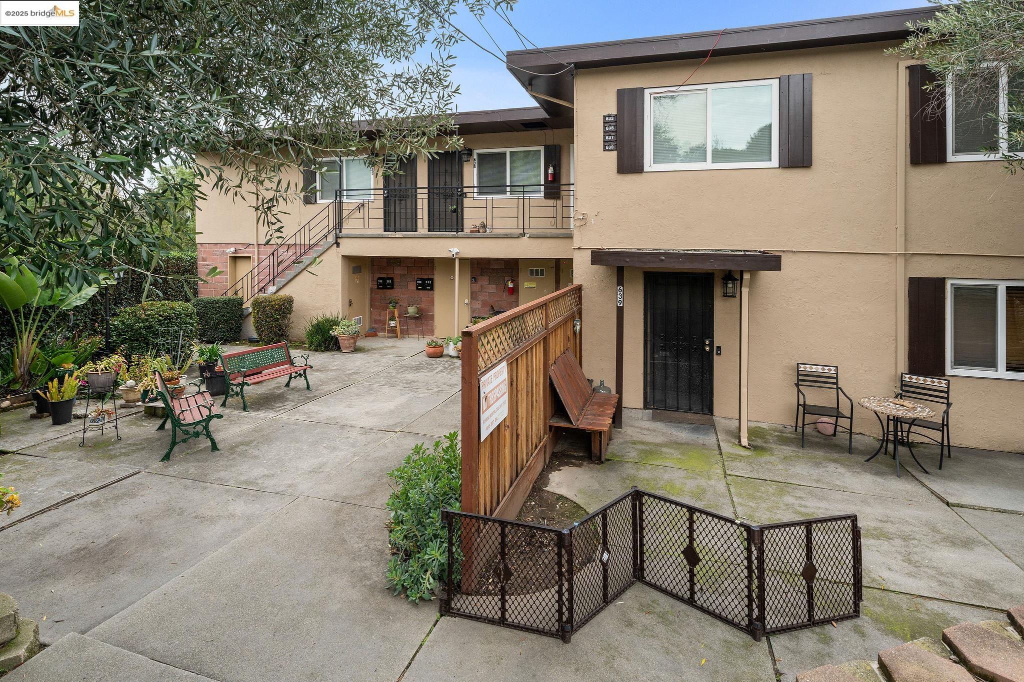 Detail Gallery Image 4 of 59 For 633 Key Blvd, Richmond,  CA 94805 - – Beds | – Baths