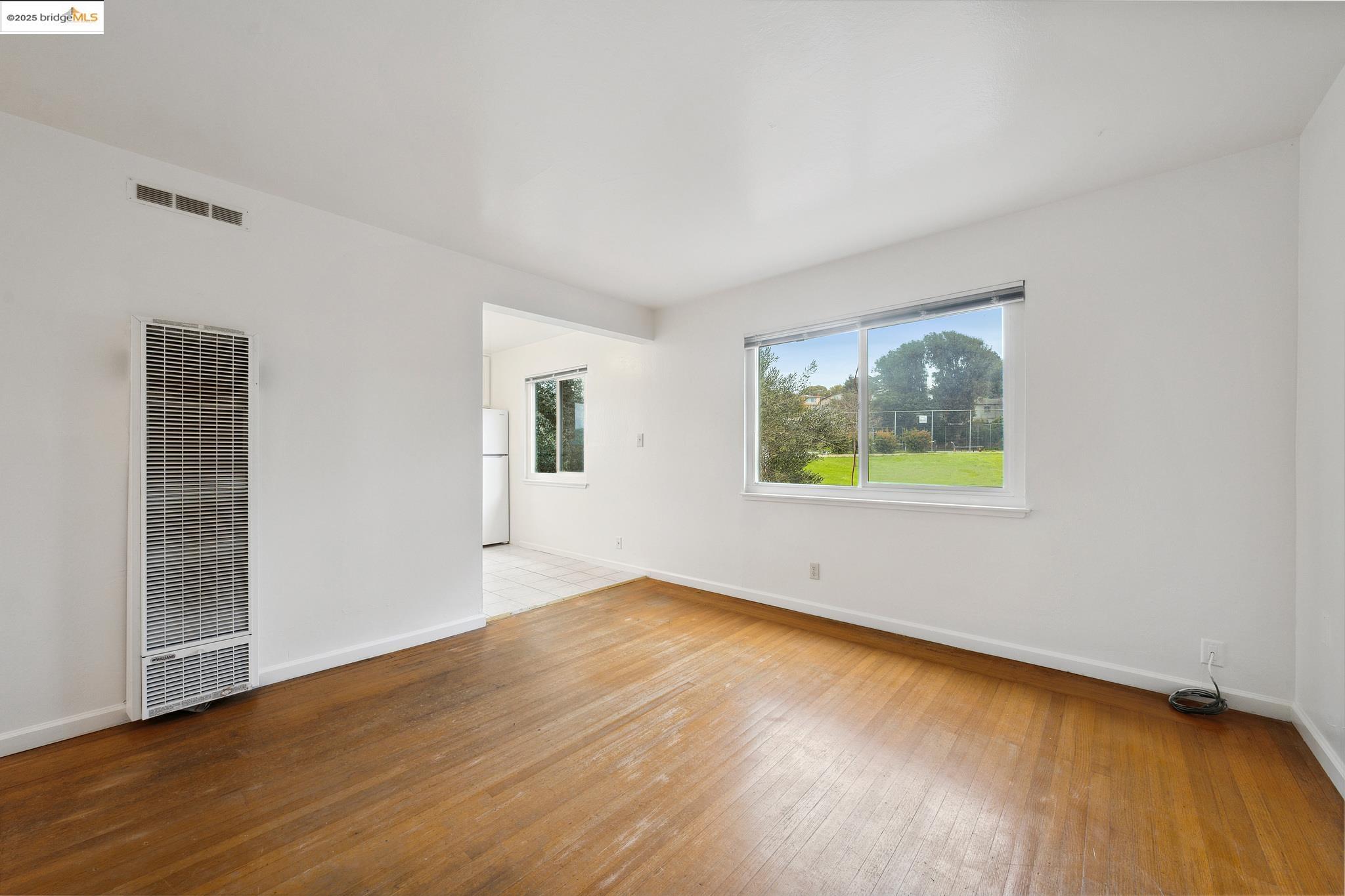 Detail Gallery Image 31 of 59 For 633 Key Blvd, Richmond,  CA 94805 - – Beds | – Baths