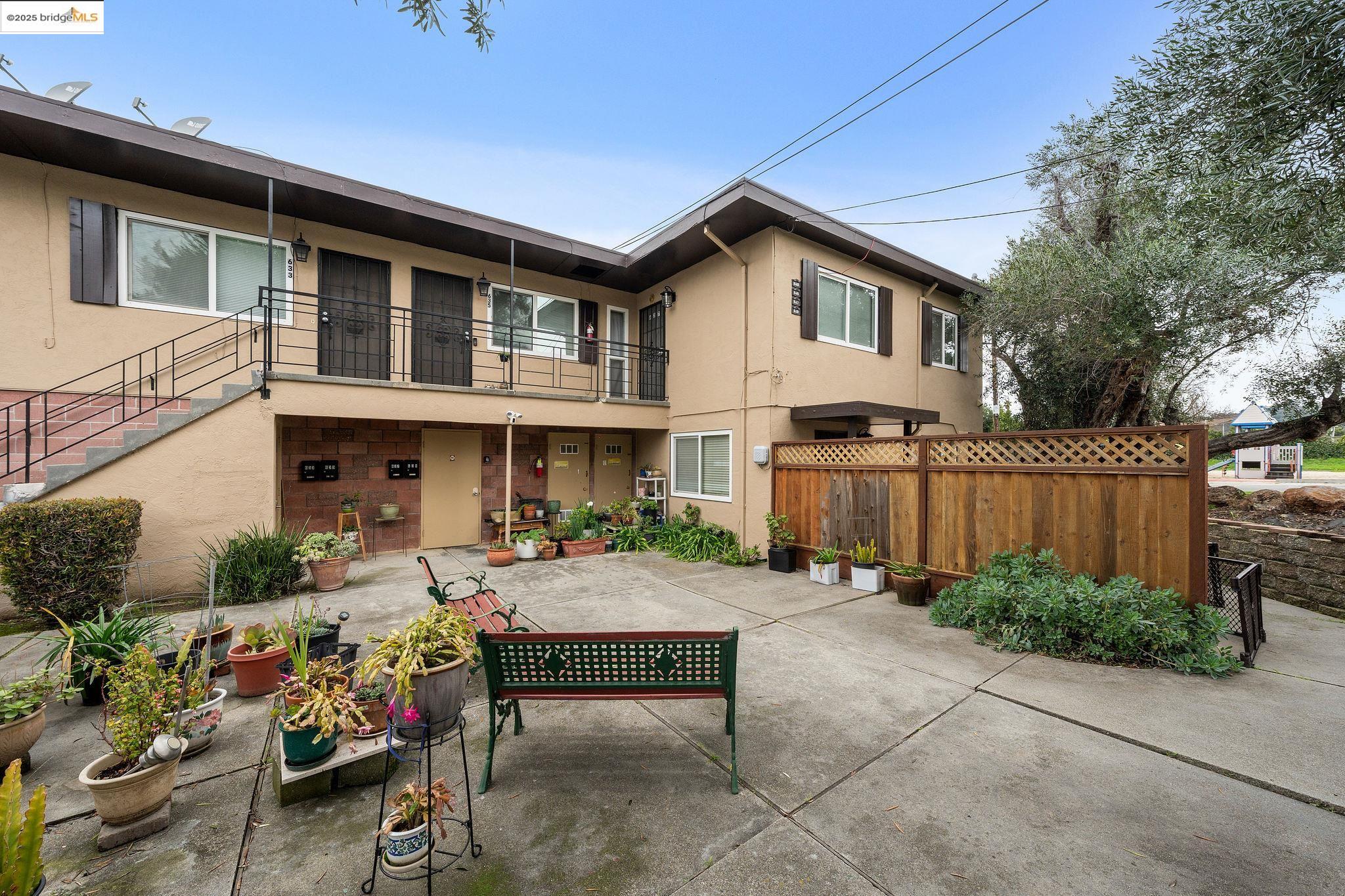 Detail Gallery Image 5 of 59 For 633 Key Blvd, Richmond,  CA 94805 - – Beds | – Baths