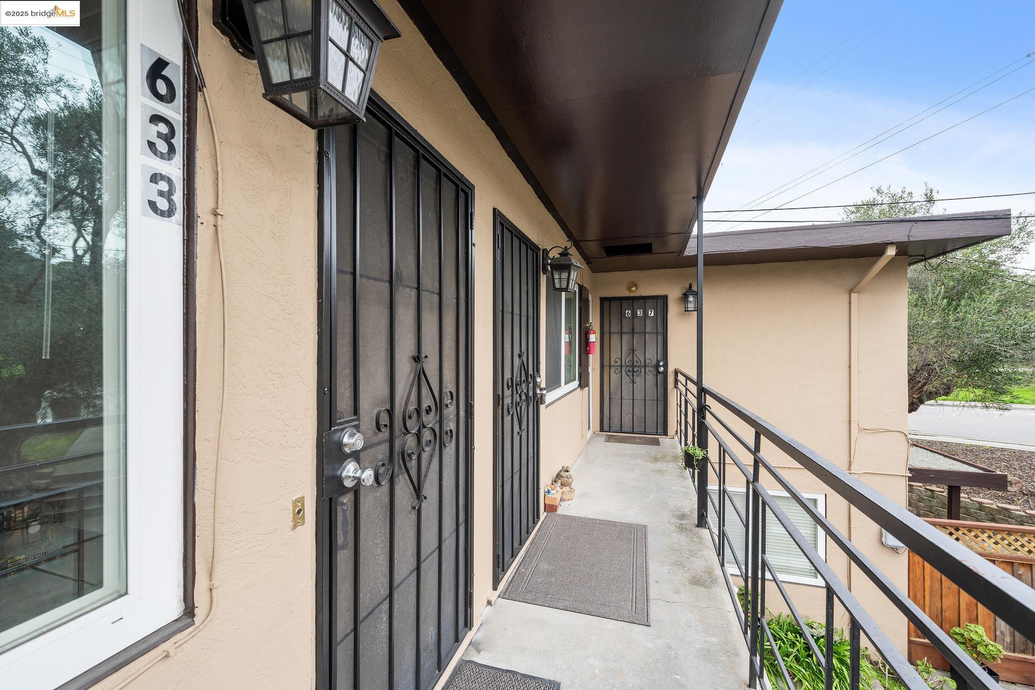 Detail Gallery Image 9 of 59 For 633 Key Blvd, Richmond,  CA 94805 - – Beds | – Baths