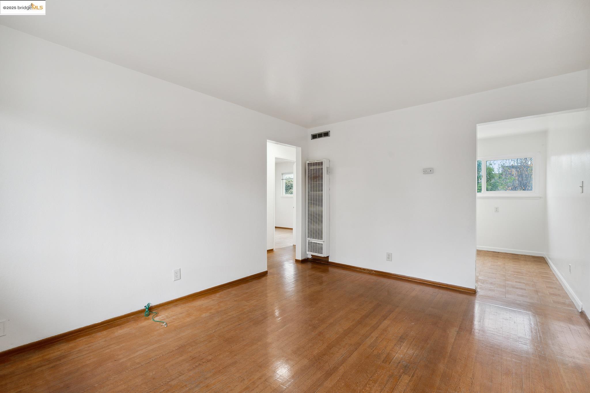 Detail Gallery Image 10 of 59 For 633 Key Blvd, Richmond,  CA 94805 - – Beds | – Baths