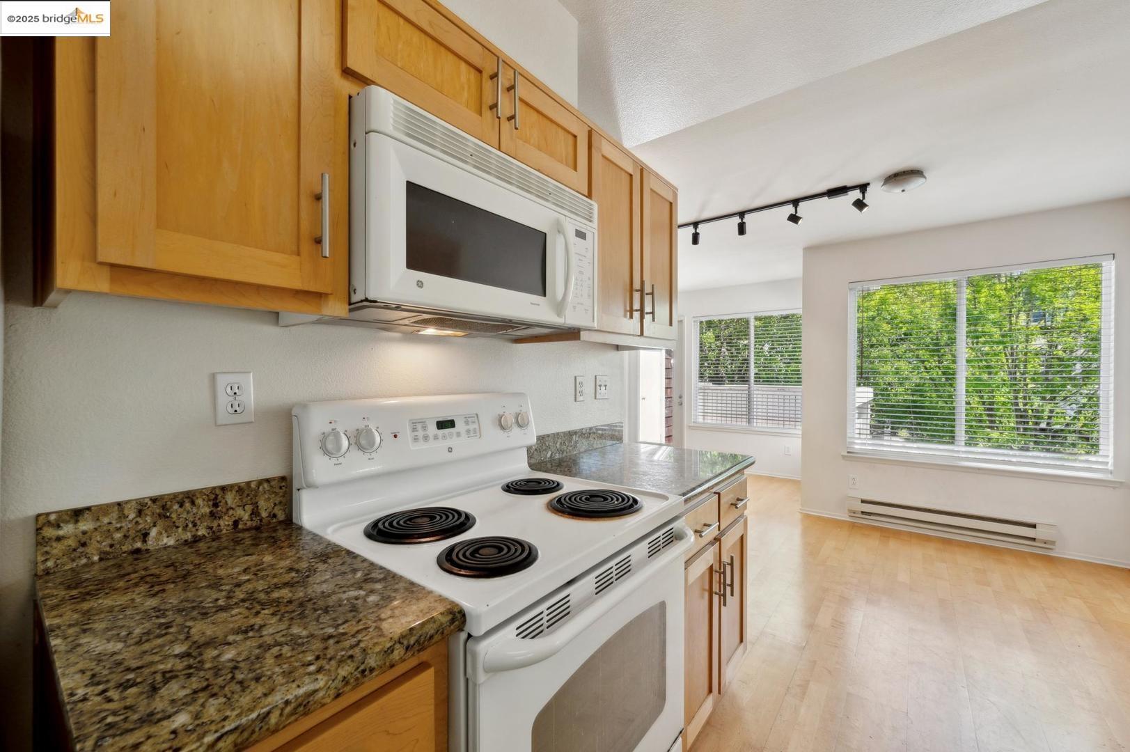 Photo #10: 41095909 Listing: Photo #10
