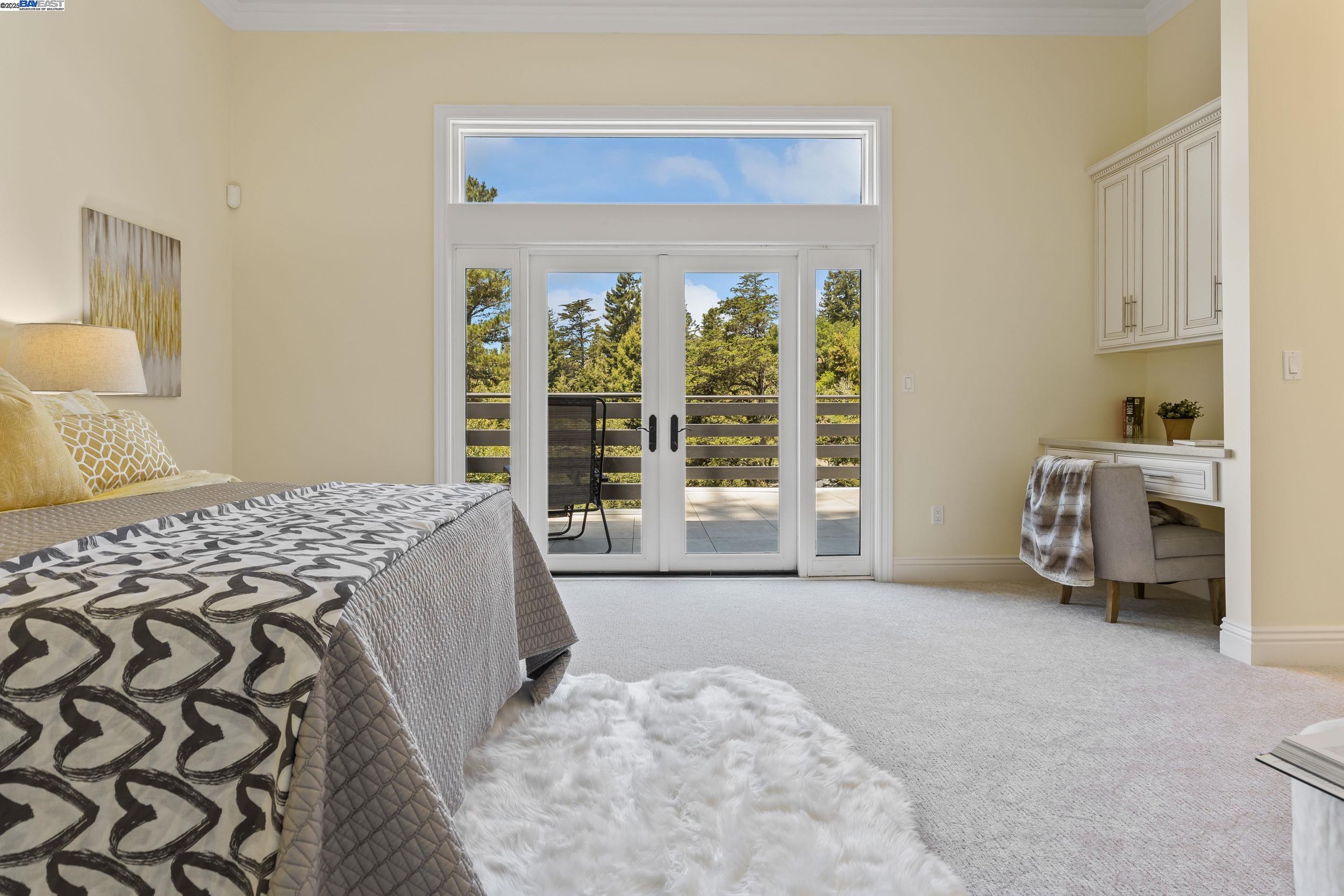 Detail Gallery Image 21 of 44 For 6588 Longwalk Dr, Oakland,  CA 94611 - 4 Beds | 3/2 Baths