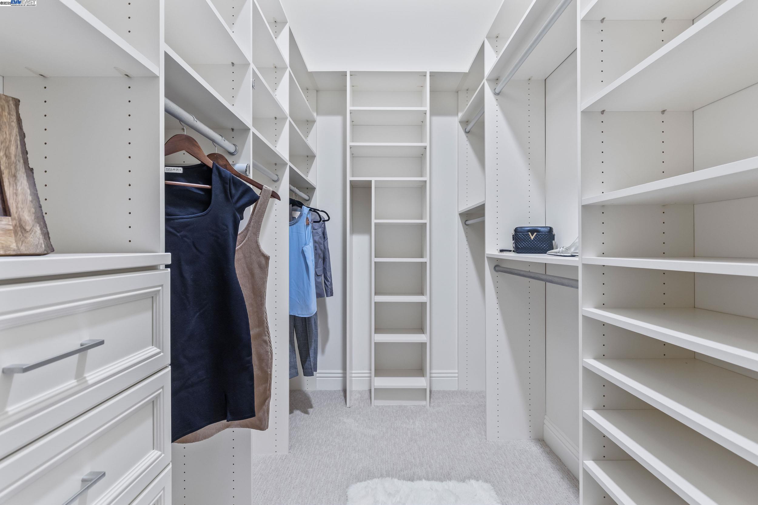 Detail Gallery Image 26 of 44 For 6588 Longwalk Dr, Oakland,  CA 94611 - 4 Beds | 3/2 Baths