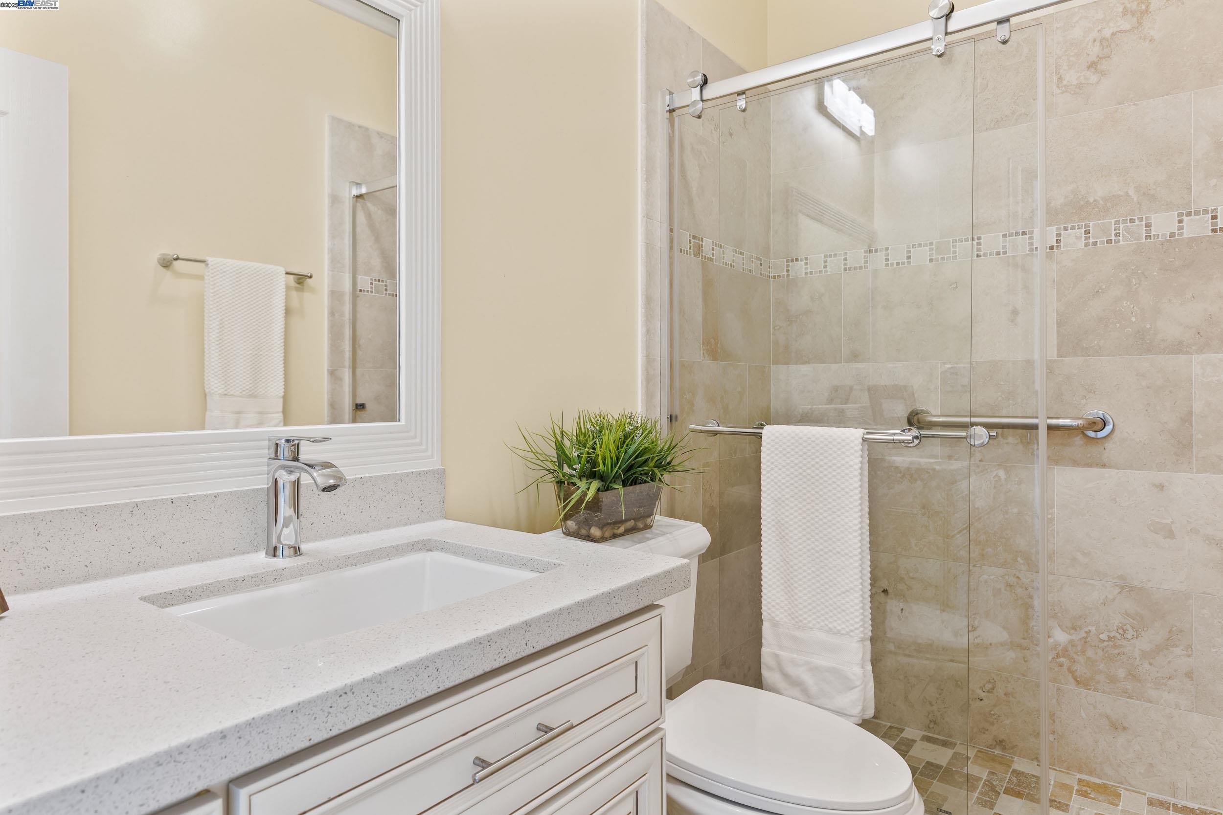 Detail Gallery Image 42 of 44 For 6588 Longwalk Dr, Oakland,  CA 94611 - 4 Beds | 3/2 Baths