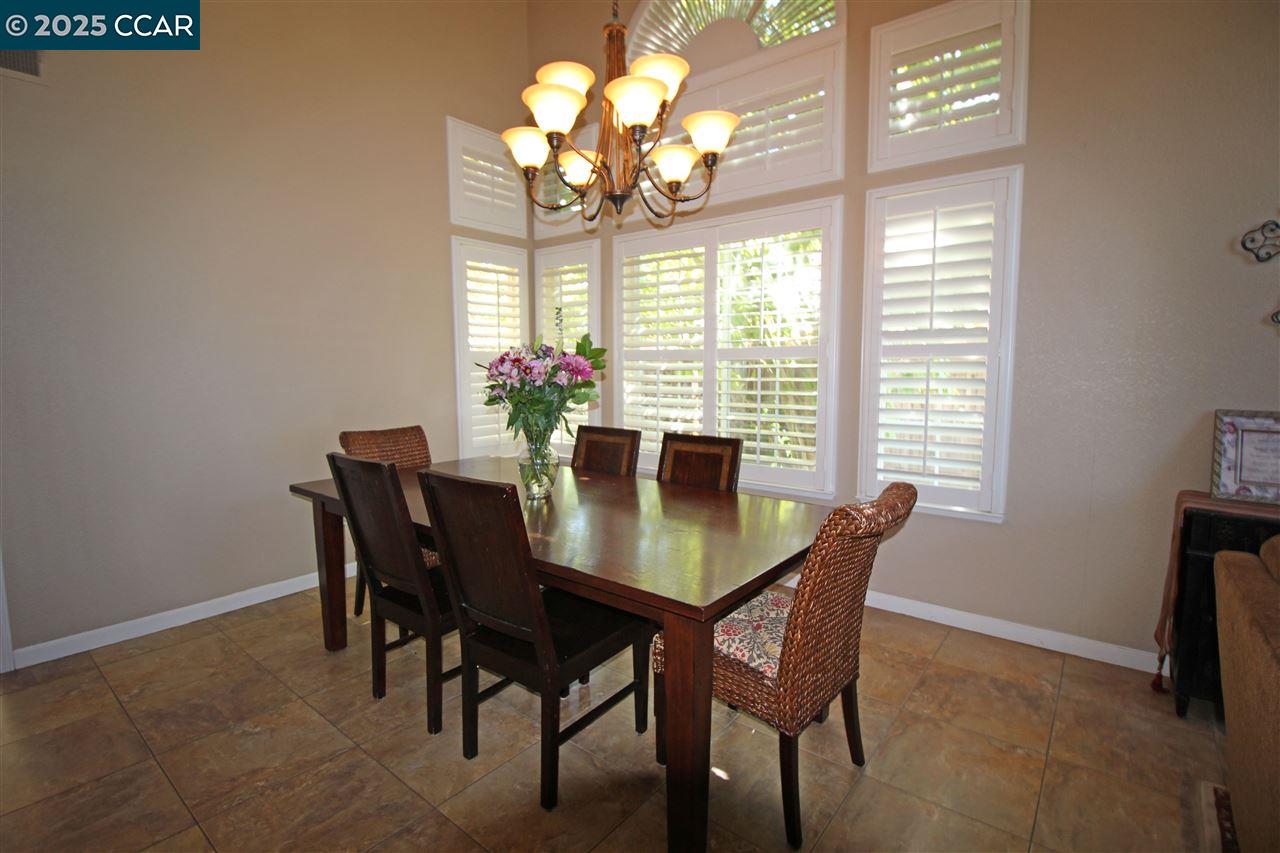 Detail Gallery Image 7 of 30 For 1162 Sea Breeze Court, Brentwood,  CA 94513 - 3 Beds | 3 Baths