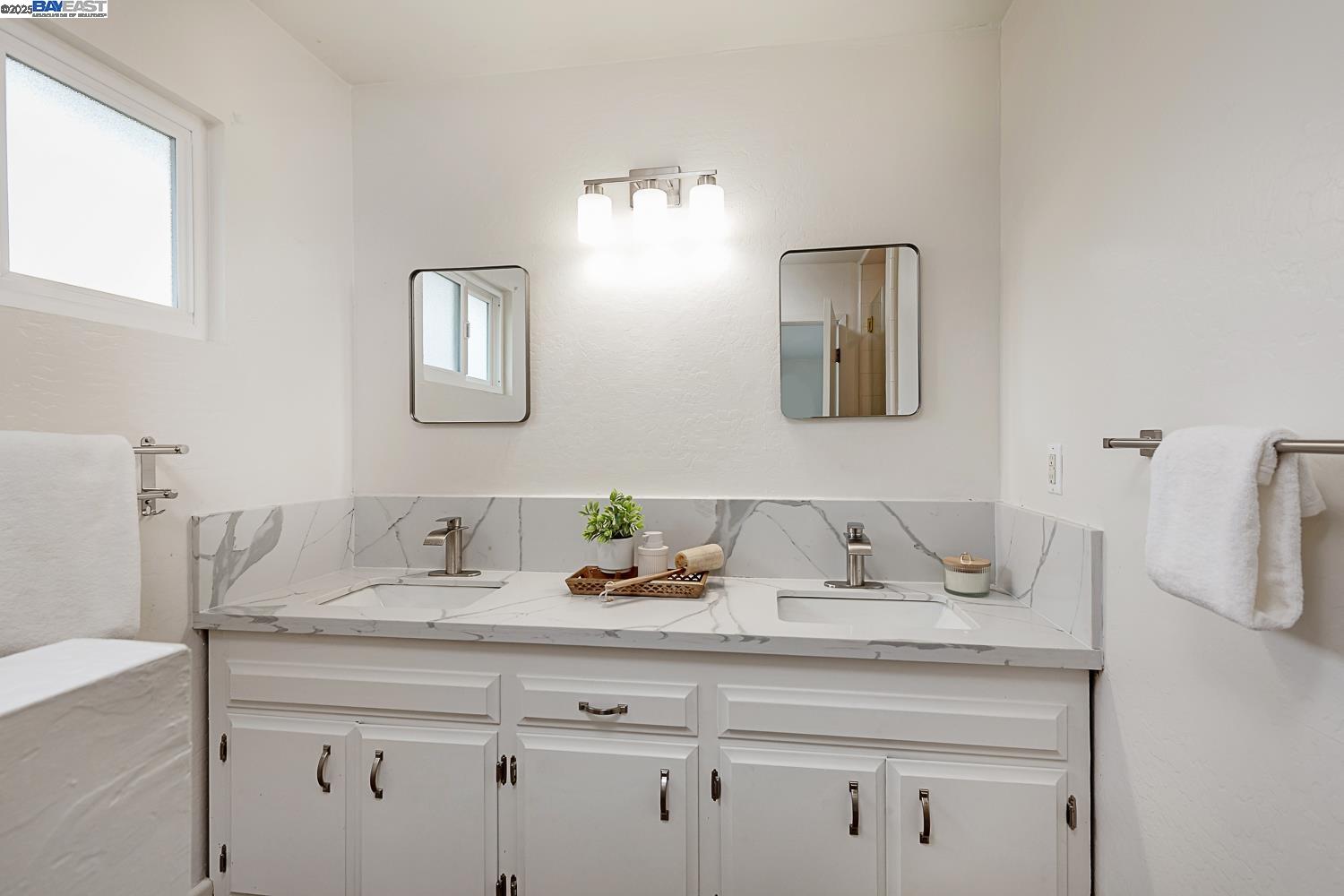 Detail Gallery Image 19 of 36 For 115 Ranchitos Del Sol, Aptos,  CA 95003 - 3 Beds | 2 Baths