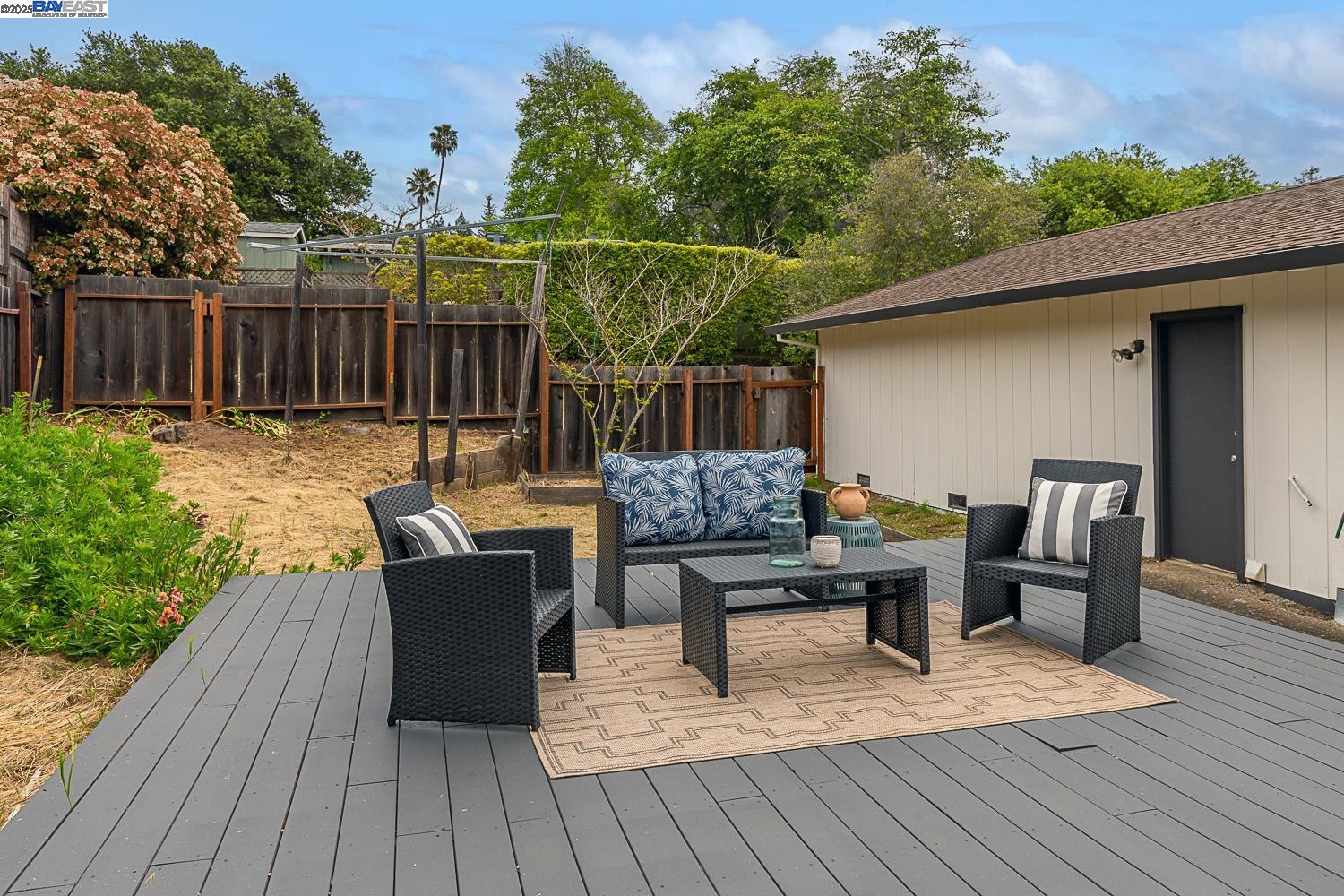 Detail Gallery Image 22 of 36 For 115 Ranchitos Del Sol, Aptos,  CA 95003 - 3 Beds | 2 Baths