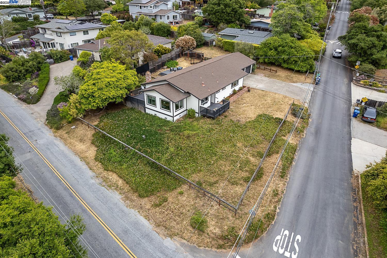 Detail Gallery Image 32 of 36 For 115 Ranchitos Del Sol, Aptos,  CA 95003 - 3 Beds | 2 Baths