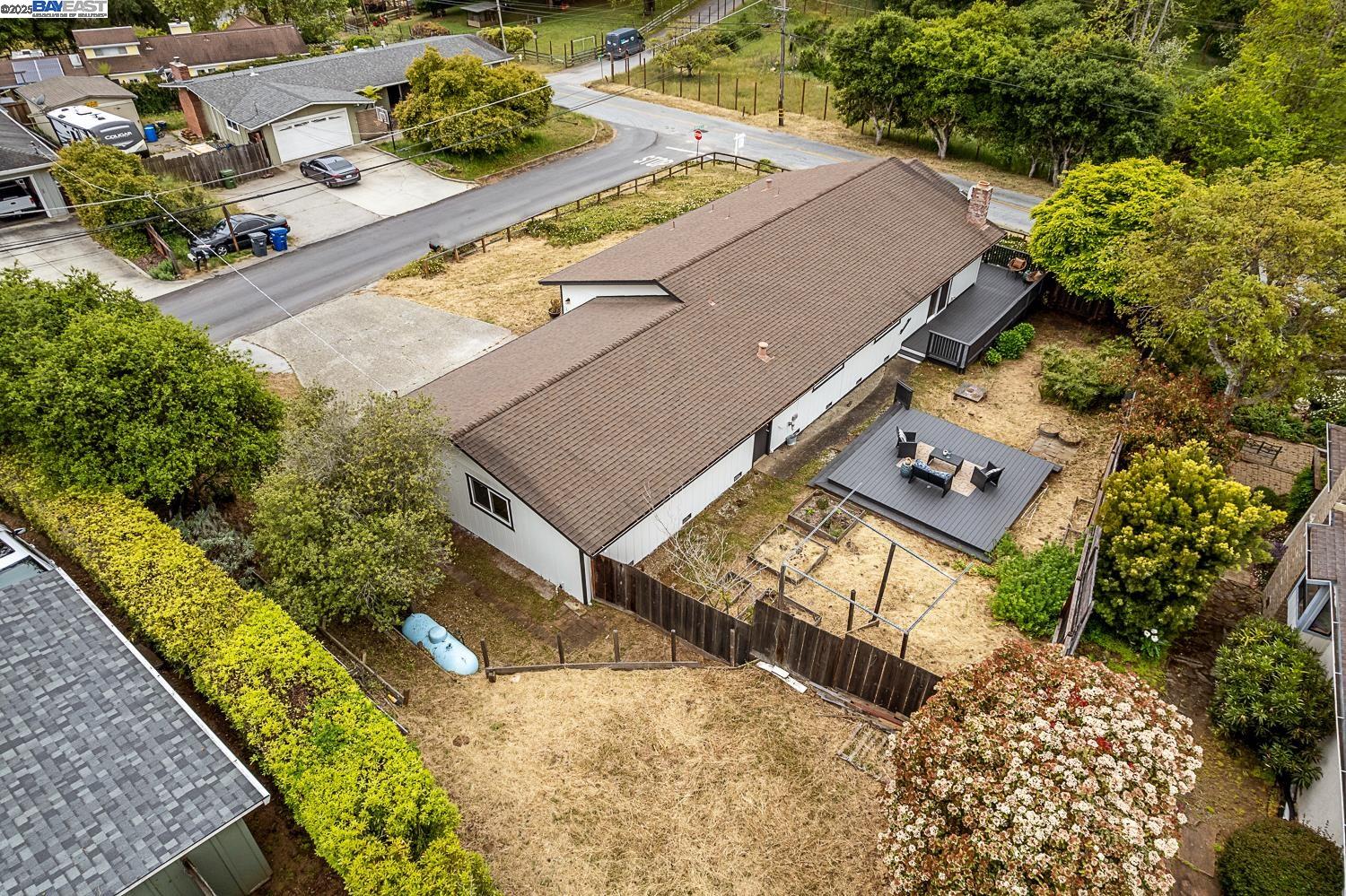 Detail Gallery Image 33 of 36 For 115 Ranchitos Del Sol, Aptos,  CA 95003 - 3 Beds | 2 Baths