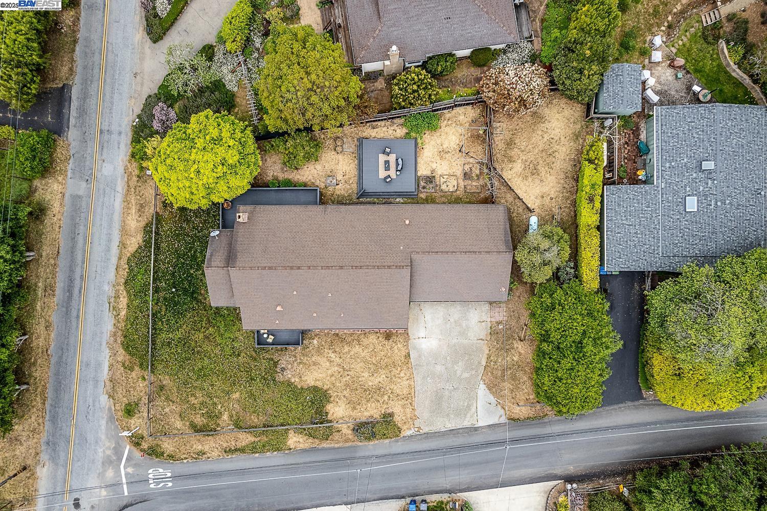 Detail Gallery Image 34 of 36 For 115 Ranchitos Del Sol, Aptos,  CA 95003 - 3 Beds | 2 Baths