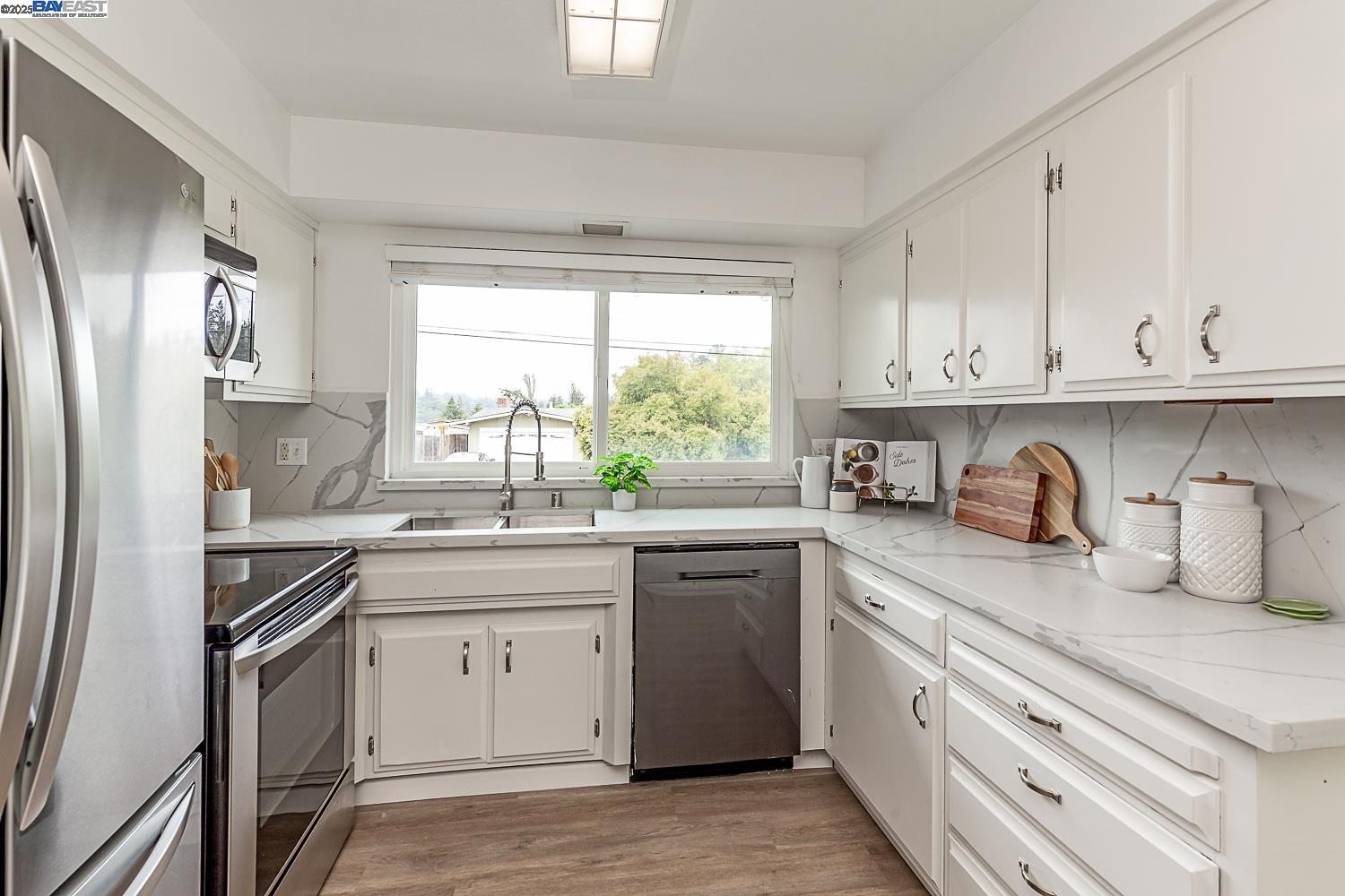 Detail Gallery Image 10 of 36 For 115 Ranchitos Del Sol, Aptos,  CA 95003 - 3 Beds | 2 Baths