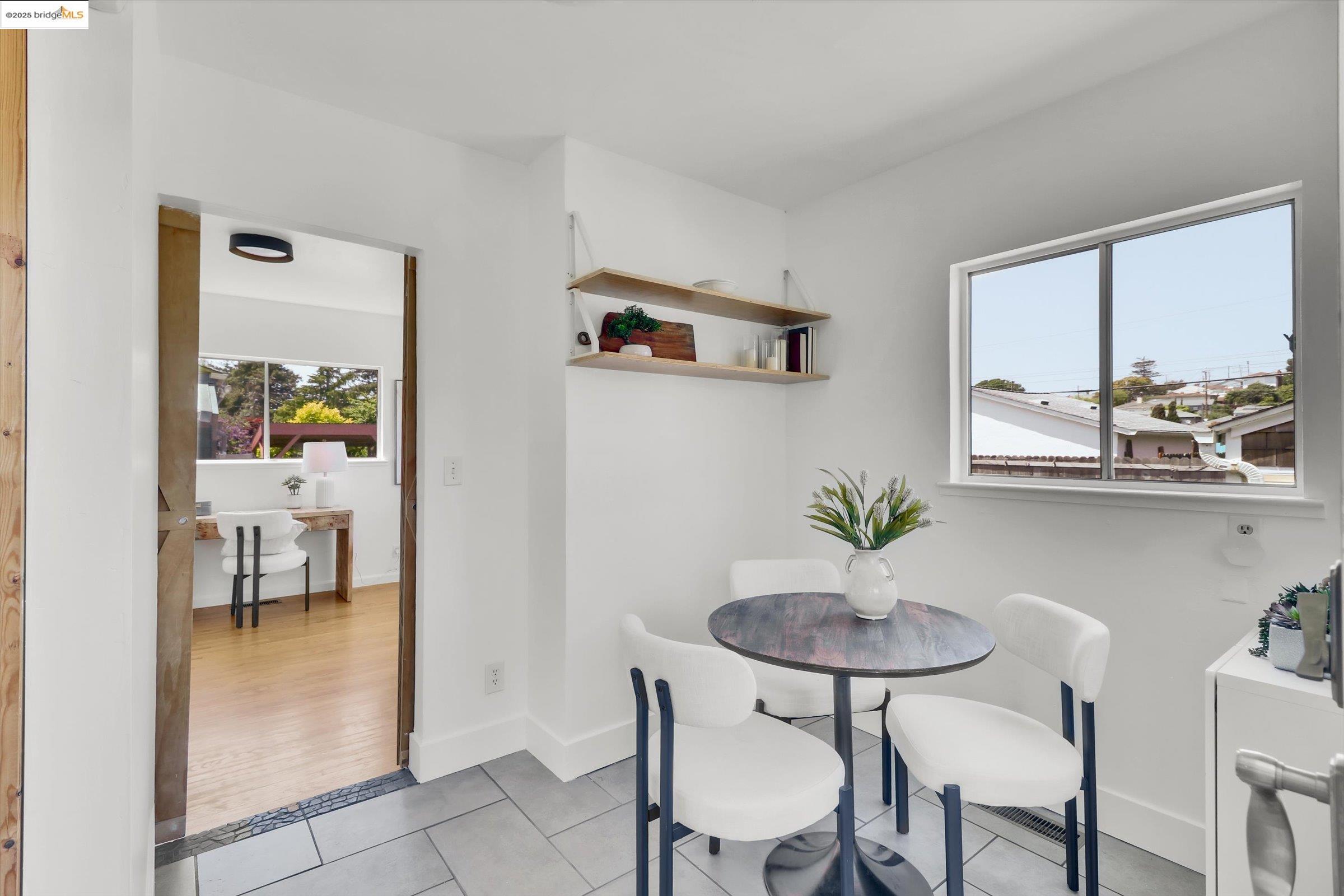 Detail Gallery Image 19 of 50 For 6115 Santa Cruz Ave, Richmond,  CA 94804 - 3 Beds | 1/1 Baths