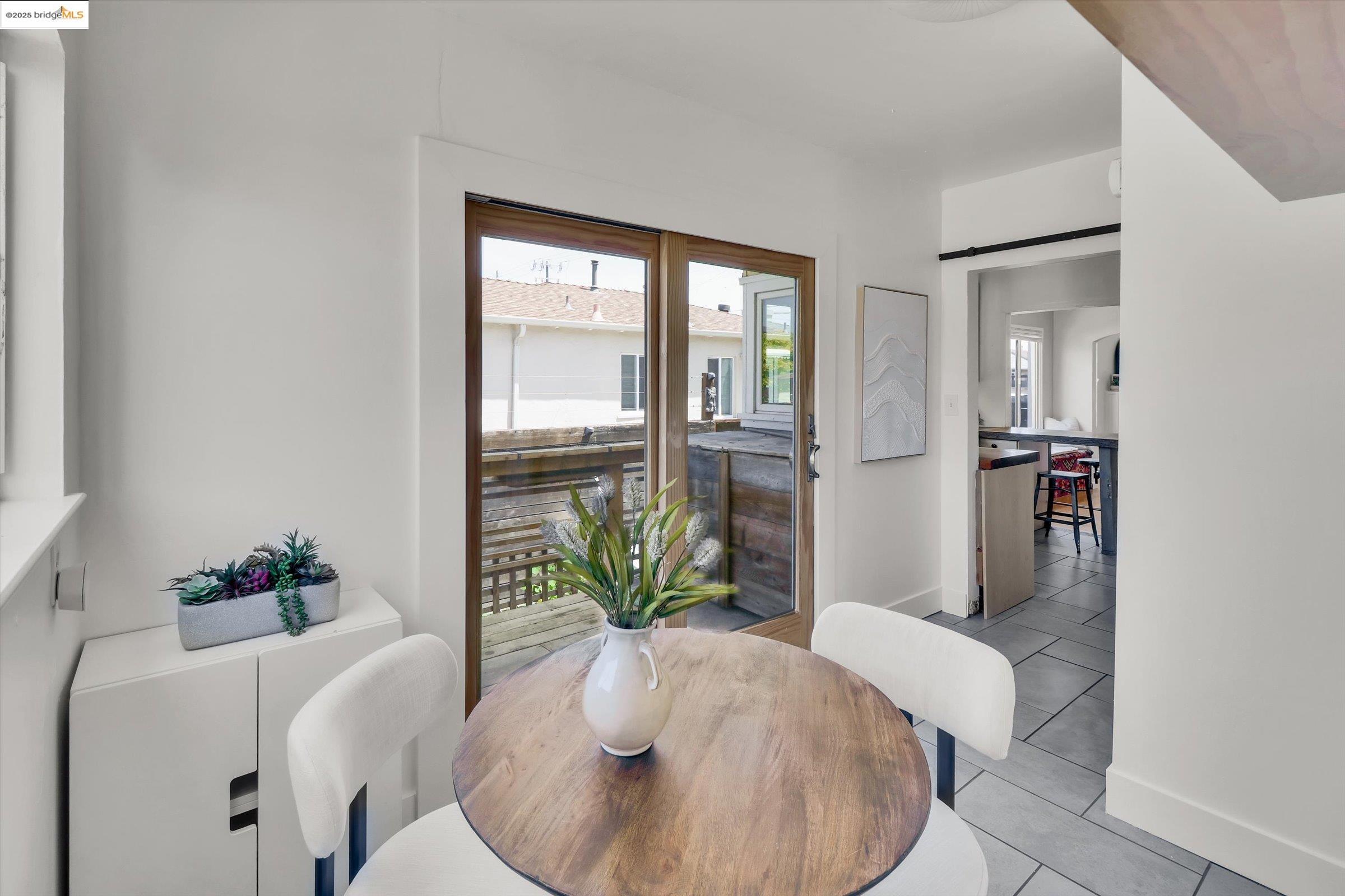 Detail Gallery Image 20 of 50 For 6115 Santa Cruz Ave, Richmond,  CA 94804 - 3 Beds | 1/1 Baths