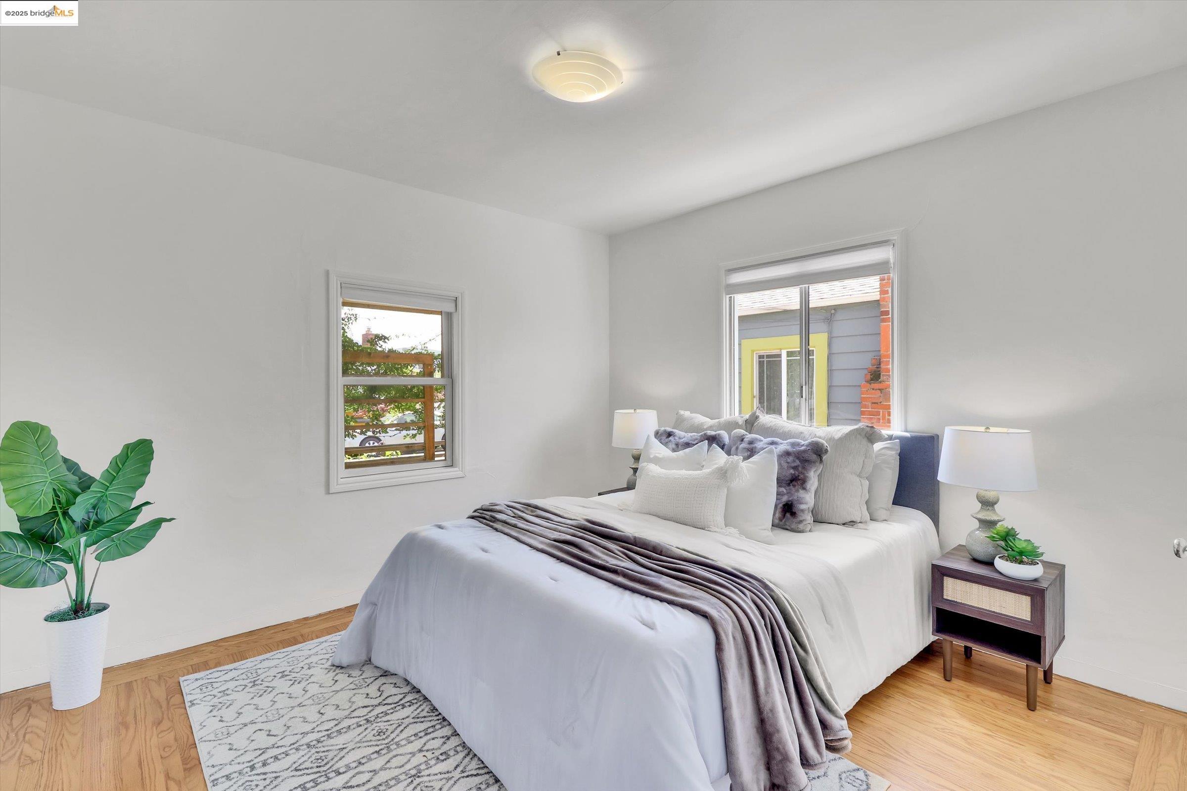 Detail Gallery Image 25 of 50 For 6115 Santa Cruz Ave, Richmond,  CA 94804 - 3 Beds | 1/1 Baths