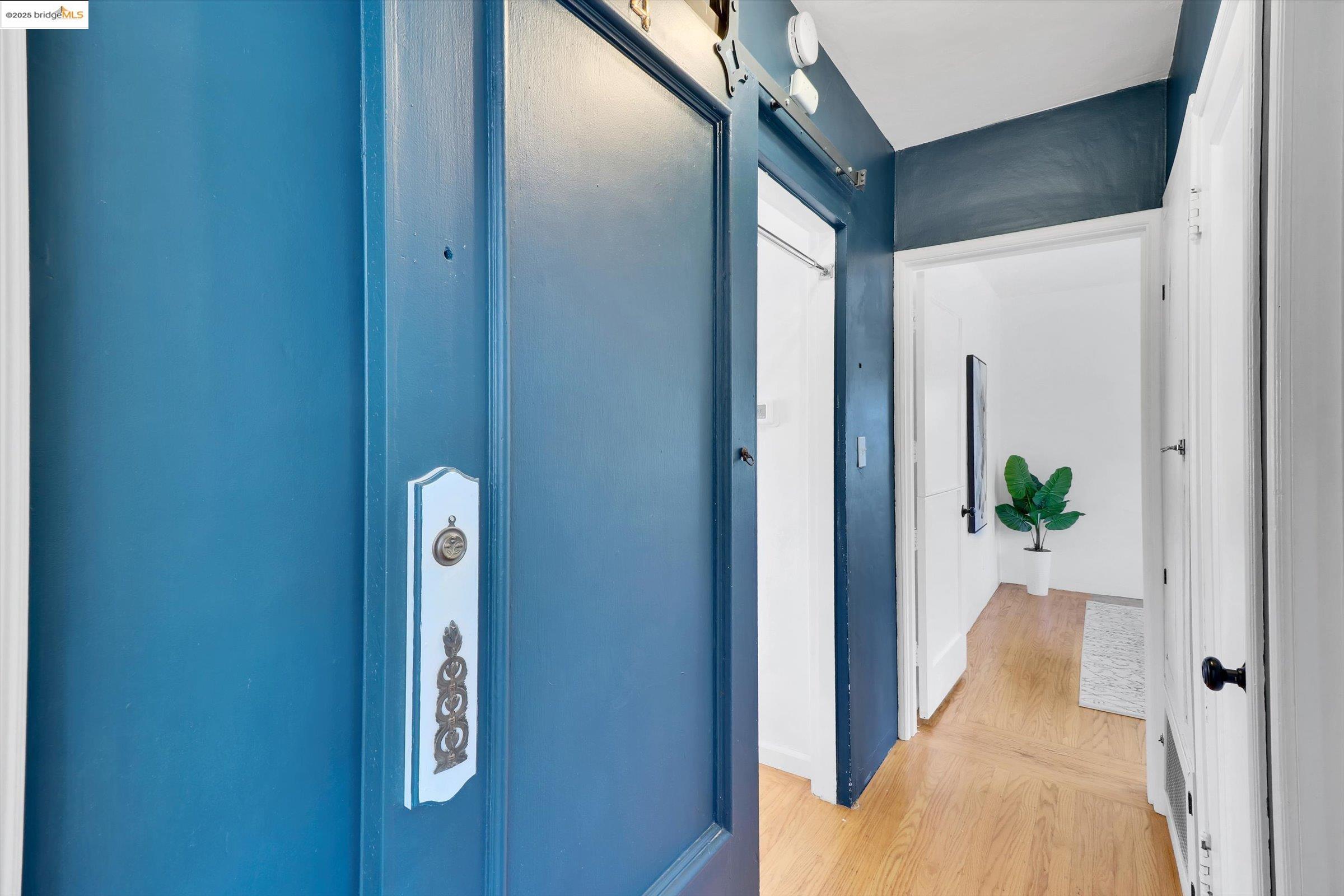 Detail Gallery Image 30 of 50 For 6115 Santa Cruz Ave, Richmond,  CA 94804 - 3 Beds | 1/1 Baths