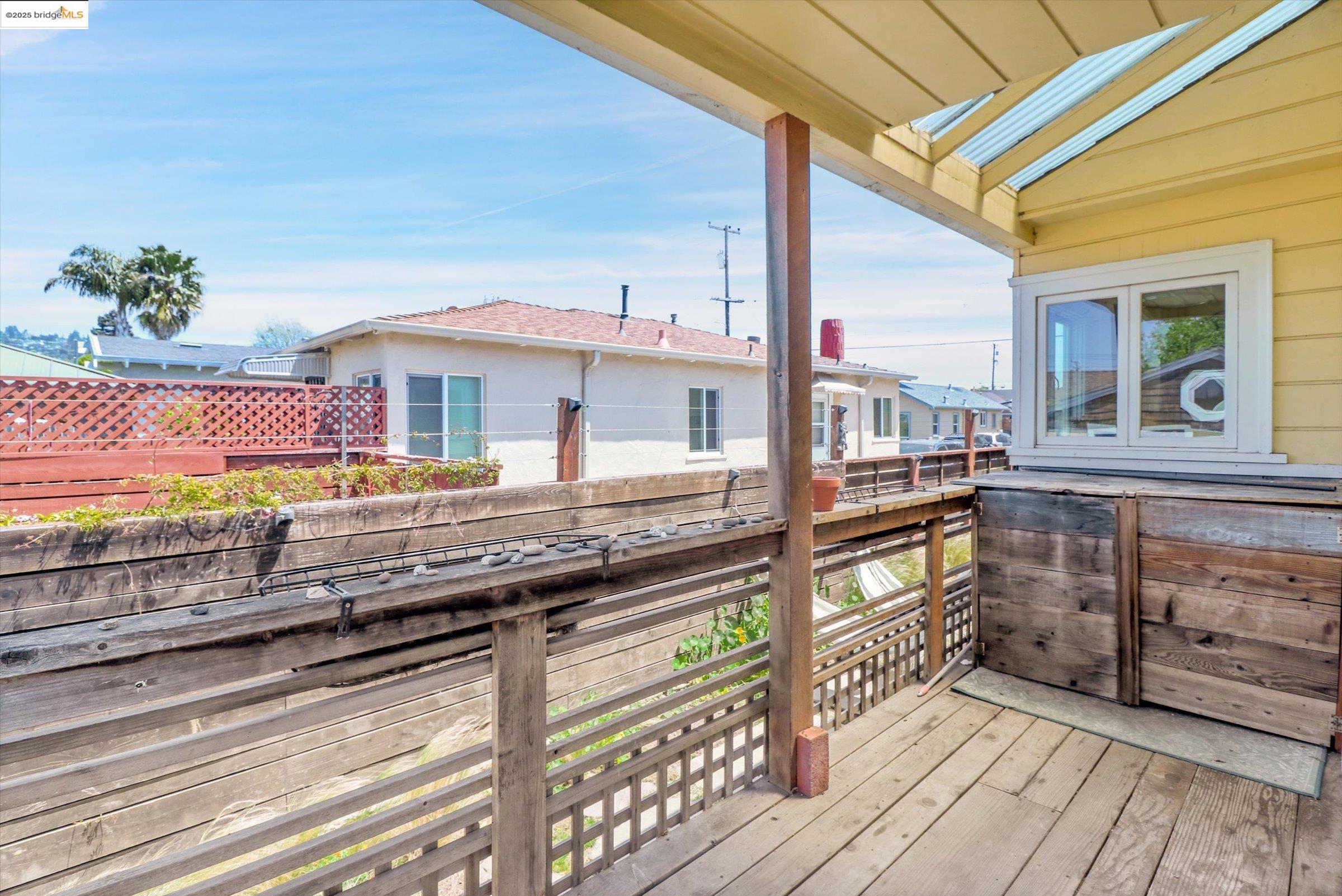Detail Gallery Image 34 of 50 For 6115 Santa Cruz Ave, Richmond,  CA 94804 - 3 Beds | 1/1 Baths