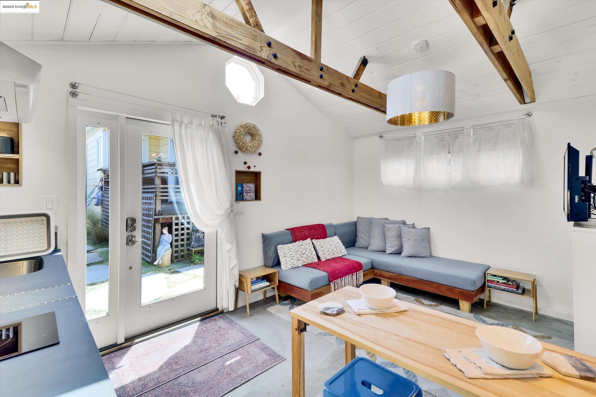 Detail Gallery Image 43 of 50 For 6115 Santa Cruz Ave, Richmond,  CA 94804 - 3 Beds | 1/1 Baths