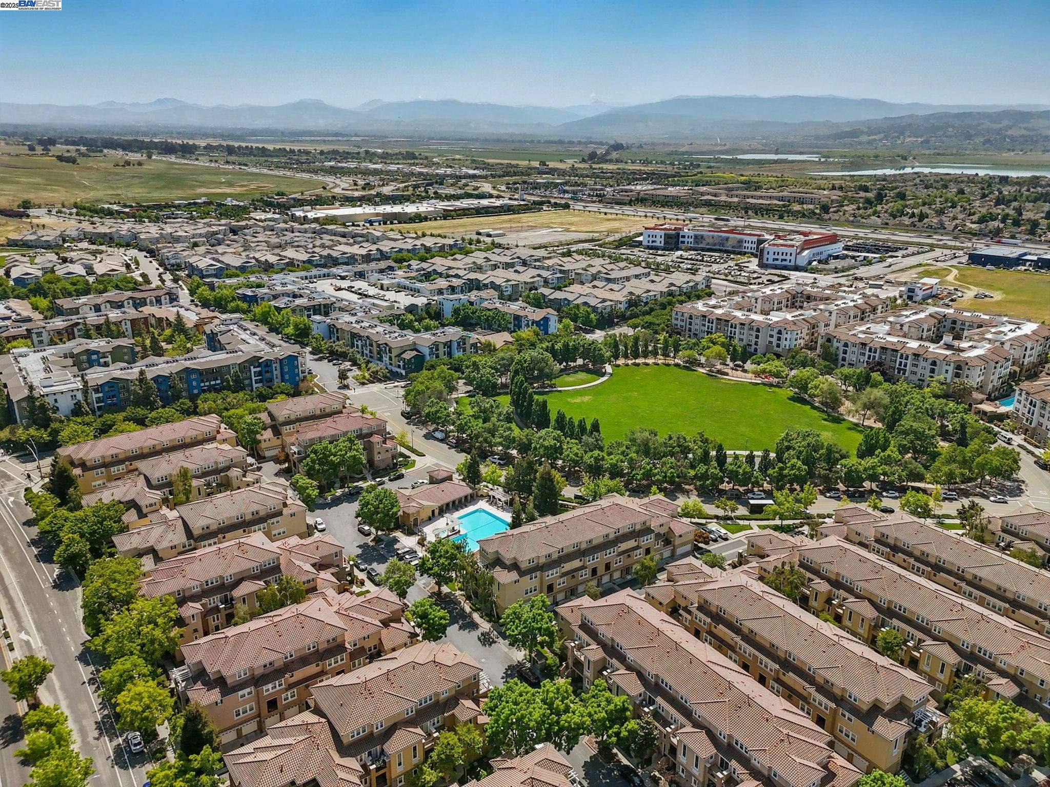 Detail Gallery Image 31 of 35 For 3328 Monaghan St, Dublin,  CA 94568 - 2 Beds | 2 Baths