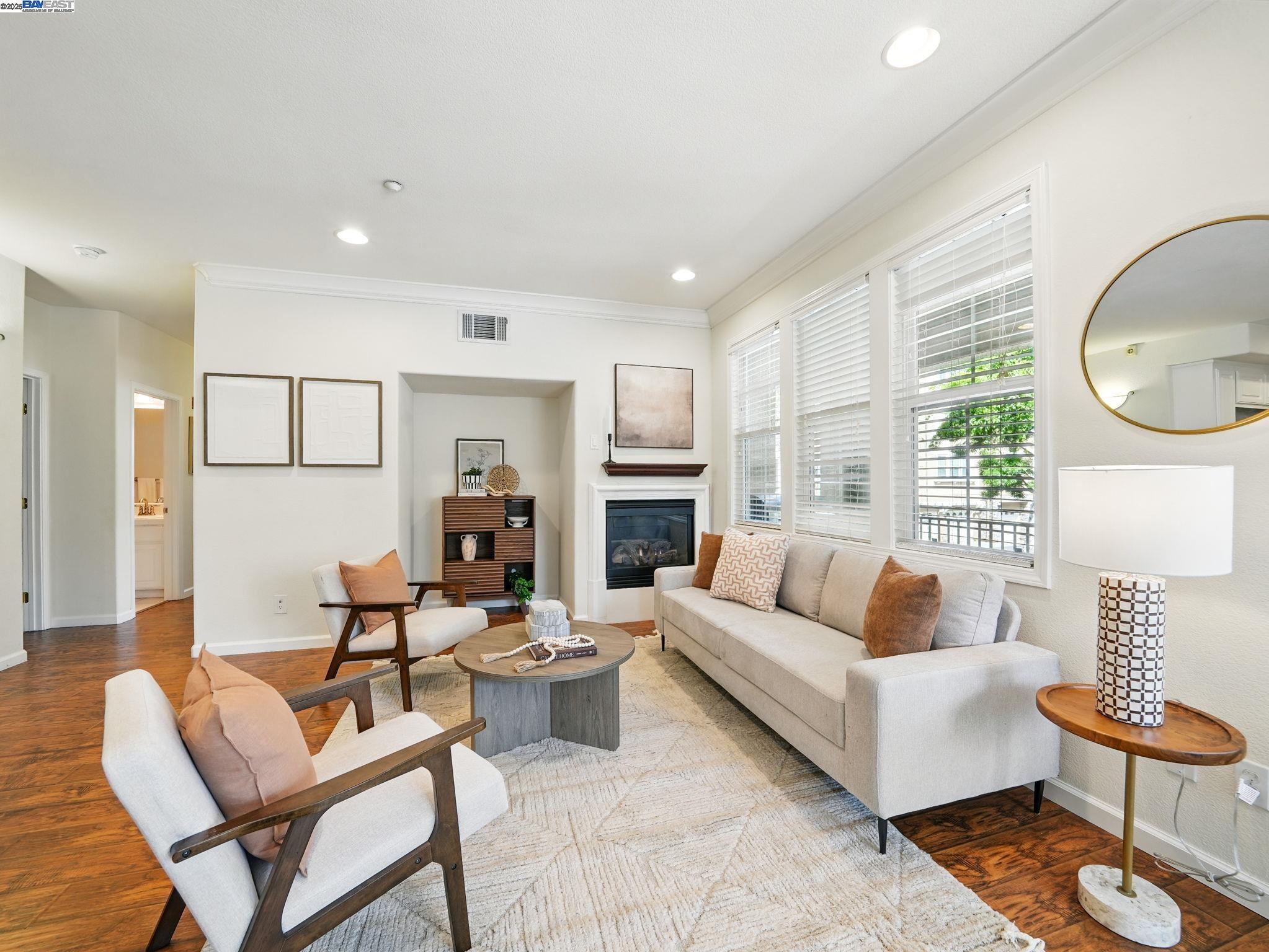 Detail Gallery Image 6 of 35 For 3328 Monaghan St, Dublin,  CA 94568 - 2 Beds | 2 Baths