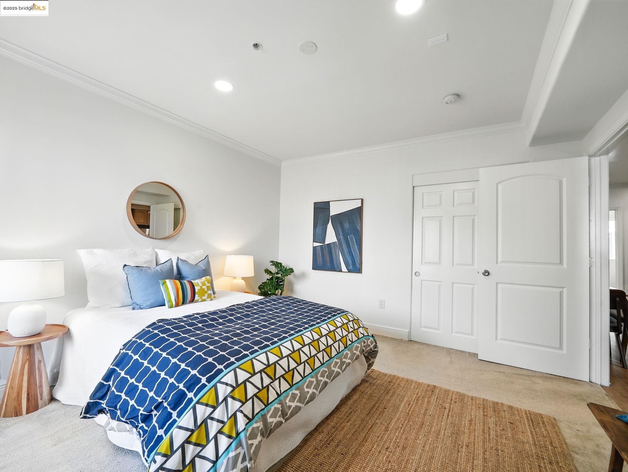 1515 14Th Ave # 201, Oakland, California 94606, 3 Bedrooms Bedrooms, 4 Rooms Rooms,2 BathroomsBathrooms,Residential,For Sale,1515 14Th Ave # 201,41095929
