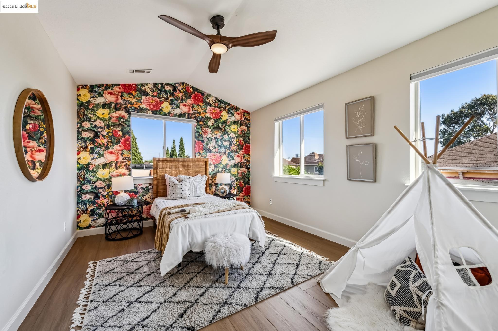Detail Gallery Image 22 of 29 For 2922 Linden St, Oakland,  CA 94608 - 4 Beds | 2 Baths