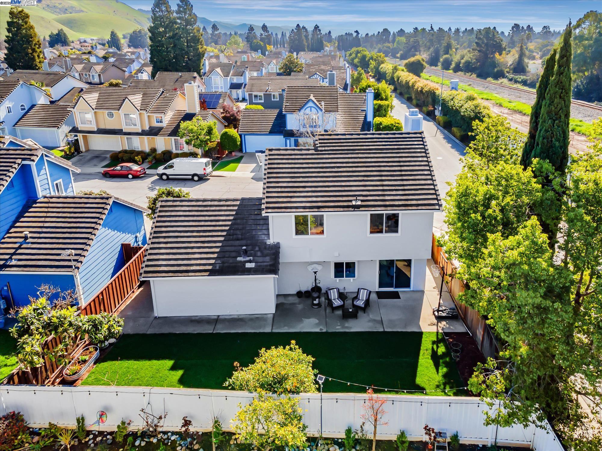 Detail Gallery Image 39 of 46 For 427 Summerwood Dr, Fremont,  CA 94536 - 3 Beds | 2/1 Baths