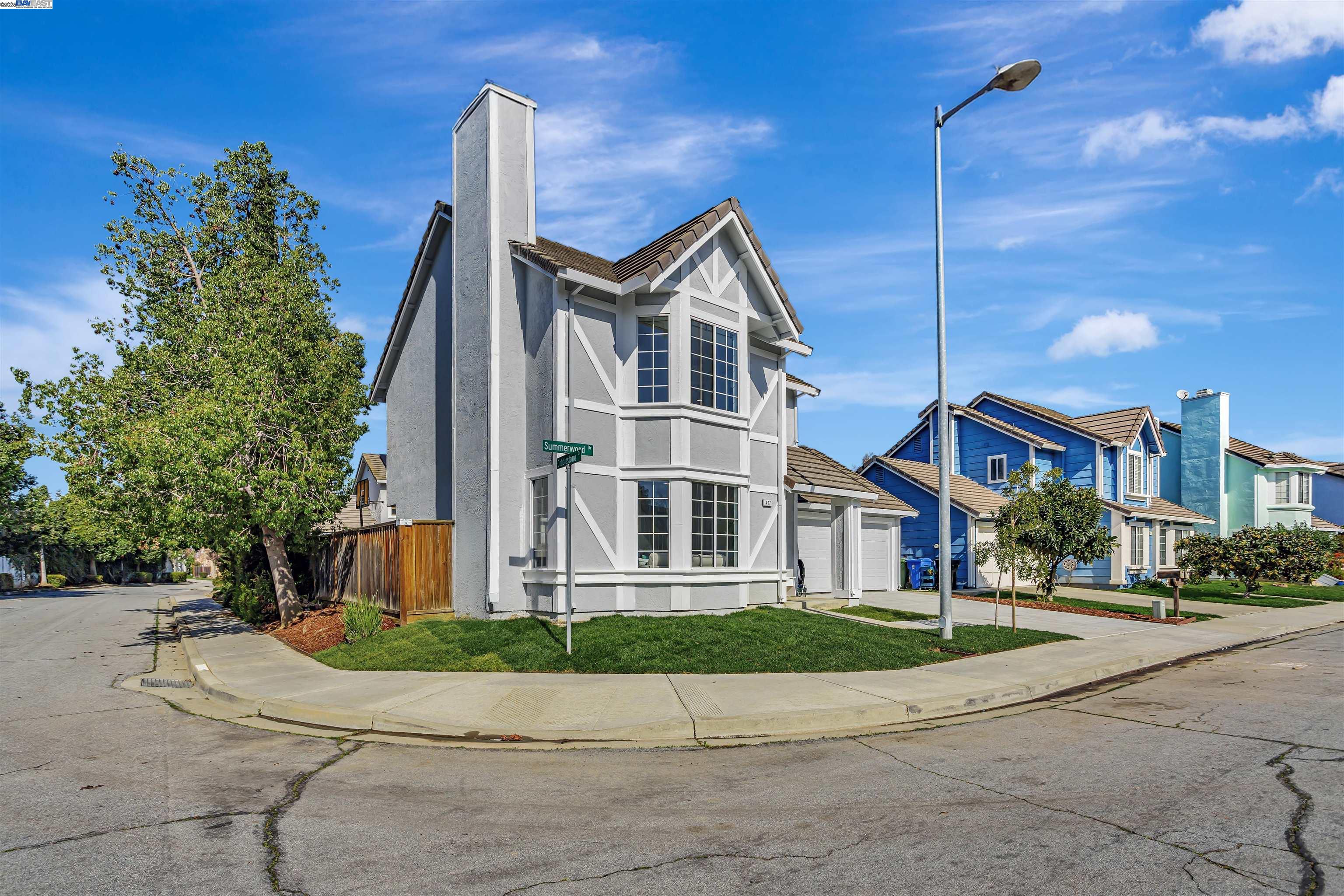 427 Summerwood Dr, Fremont, California 94536, 3 Bedrooms Bedrooms, 7 Rooms Rooms,2 BathroomsBathrooms,Residential,For Sale,427 Summerwood Dr,41095931