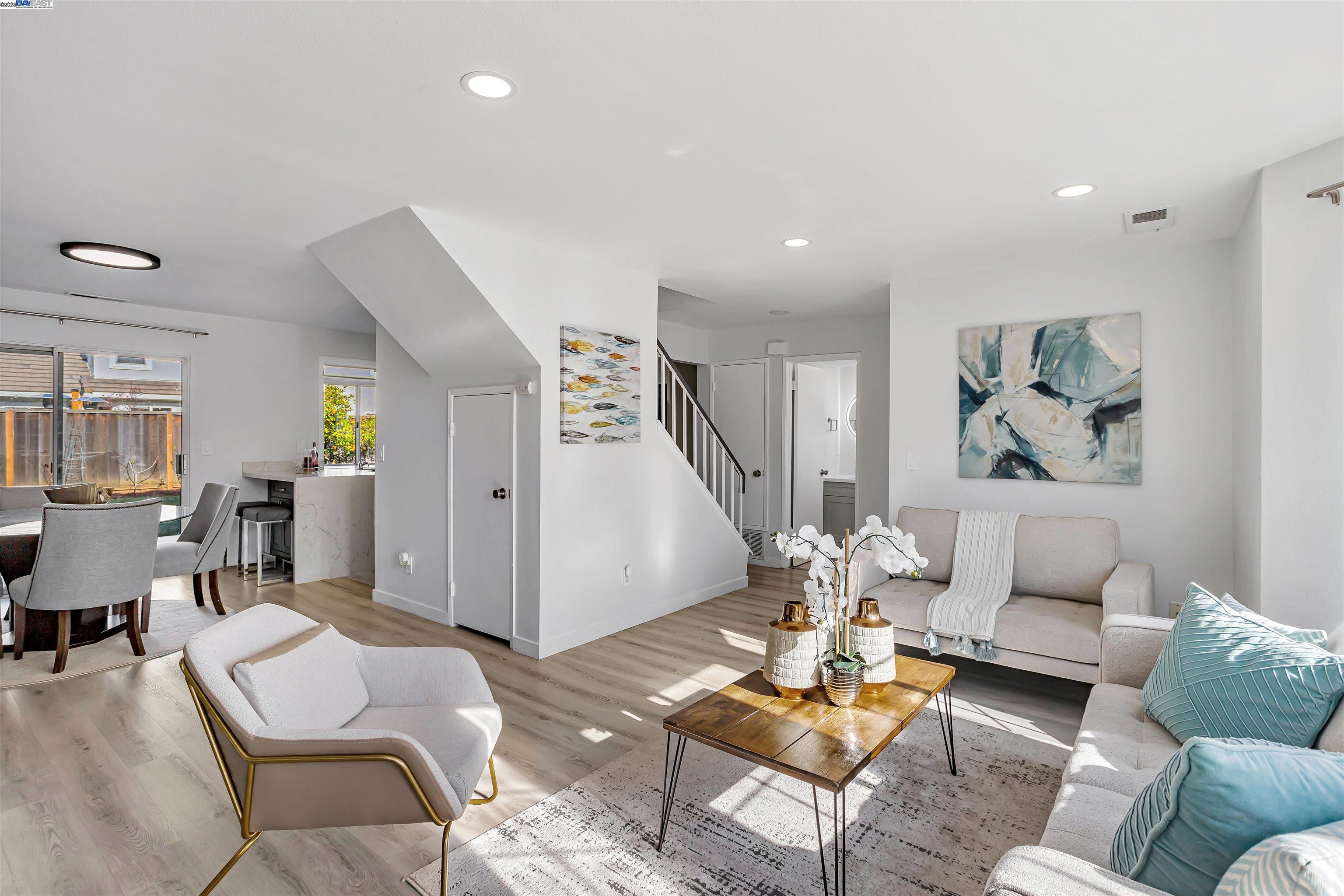 Detail Gallery Image 6 of 46 For 427 Summerwood Dr, Fremont,  CA 94536 - 3 Beds | 2/1 Baths