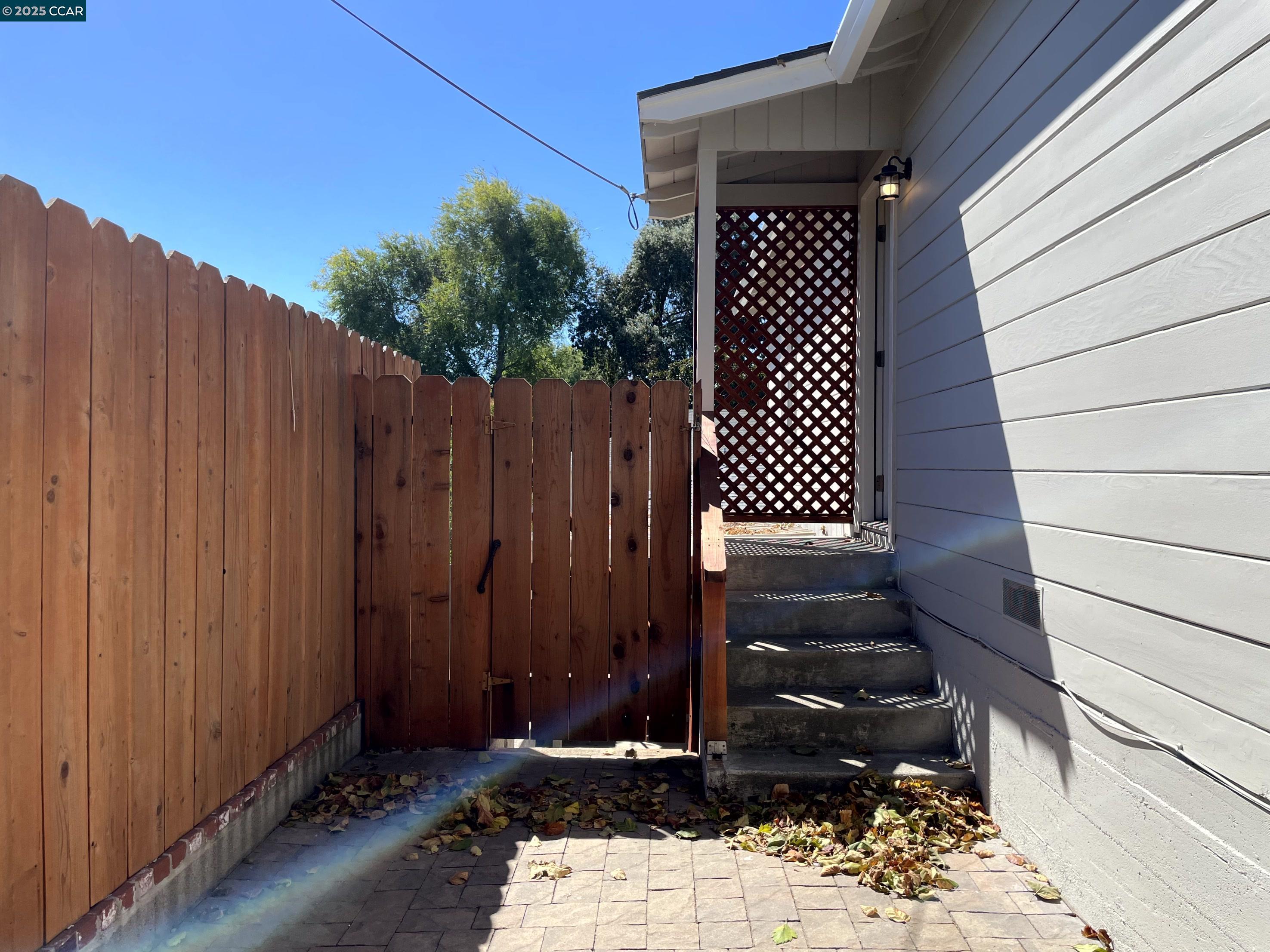 Detail Gallery Image 21 of 23 For 2910 Almond St, Martinez,  CA 94553 - – Beds | – Baths