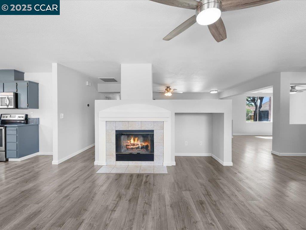 Detail Gallery Image 13 of 39 For 5207 Delta View Way, Antioch,  CA 94531 - 3 Beds | 2 Baths