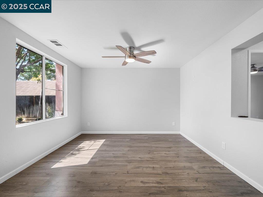 Detail Gallery Image 21 of 39 For 5207 Delta View Way, Antioch,  CA 94531 - 3 Beds | 2 Baths
