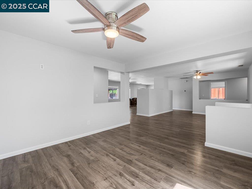 Detail Gallery Image 22 of 39 For 5207 Delta View Way, Antioch,  CA 94531 - 3 Beds | 2 Baths