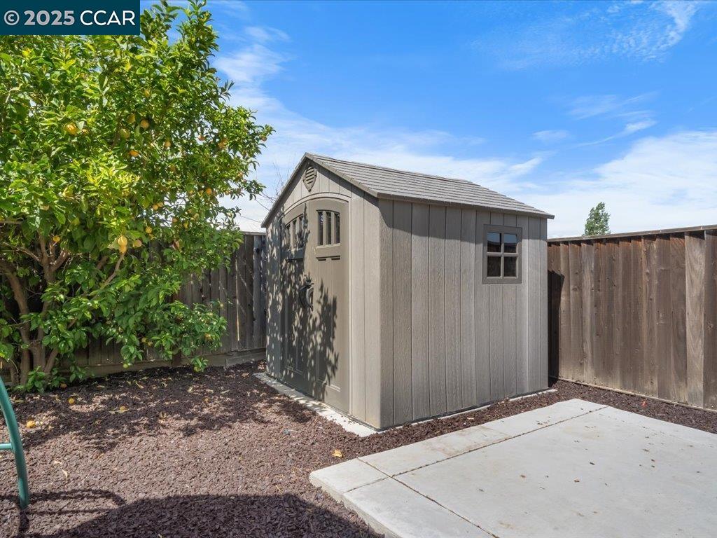 Detail Gallery Image 36 of 39 For 5207 Delta View Way, Antioch,  CA 94531 - 3 Beds | 2 Baths