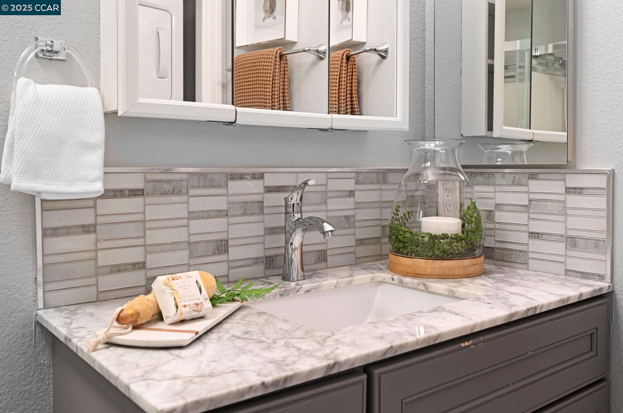 Detail Gallery Image 15 of 28 For 1840 Tice Creek Dr #2132,  Walnut Creek,  CA 94595 - 2 Beds | 2 Baths